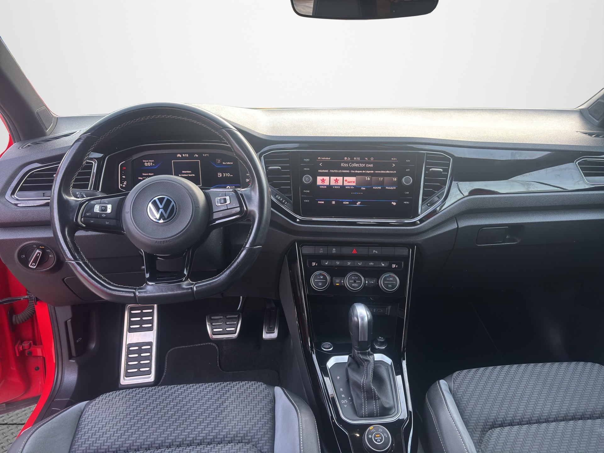 VW T-Roc 2.0 TSI R DSG 4Motion-image-11