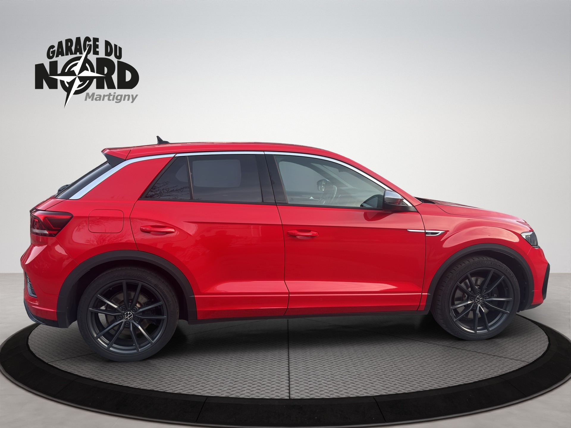VW T-Roc 2.0 TSI R DSG 4Motion-image-6