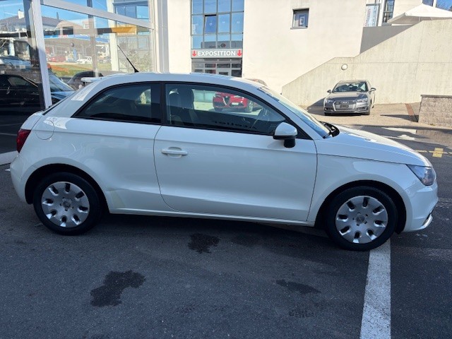 AUDI A1 1.2 TFSI Attraction-image-2