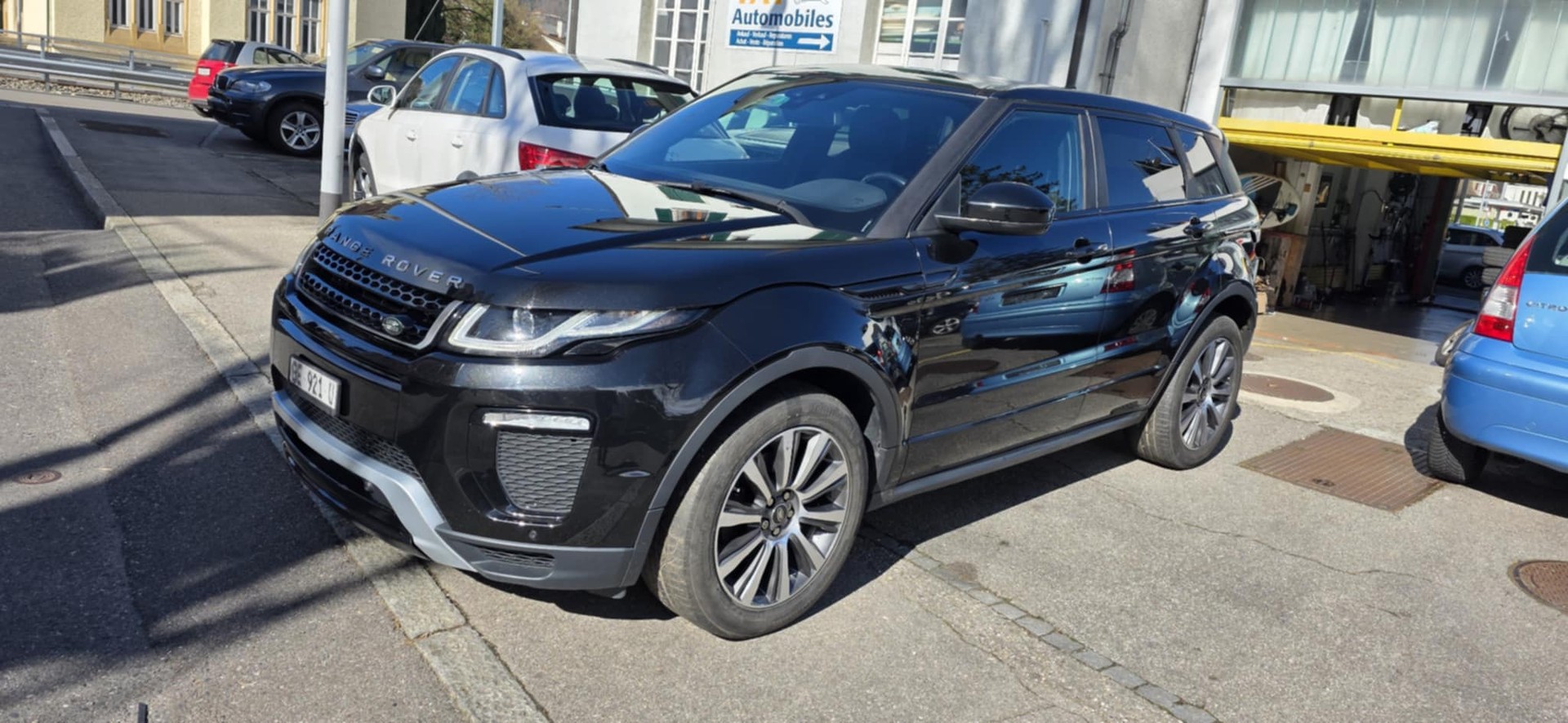 LAND ROVER Range Rover Evoque 2.0 TD4 Pure AT9-showroom-element-1