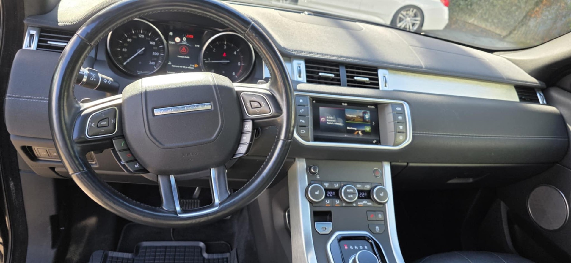 LAND ROVER Range Rover Evoque 2.0 TD4 Pure AT9-image-8