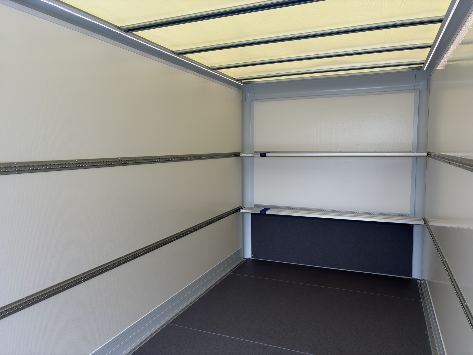 MERCEDES-BENZ Sprinter 317 CDI Lang Pro 9G-TRONIC-image-15