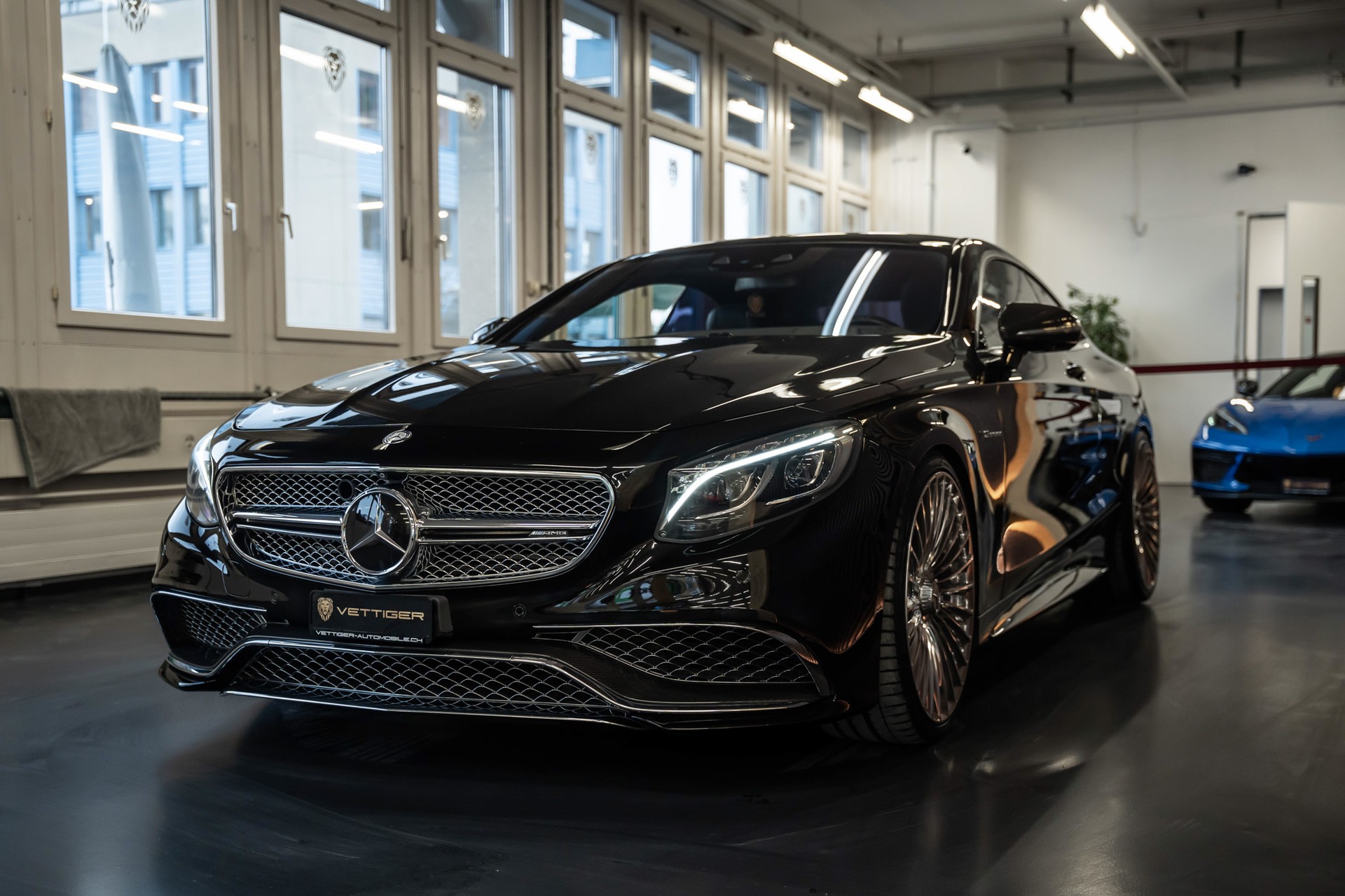 MERCEDES-BENZ S 65 AMG 7G-Tronic-image-2