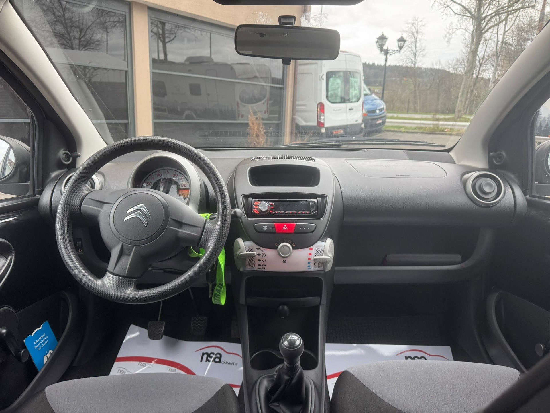 CITROEN C1 1.0i Attraction-image-10