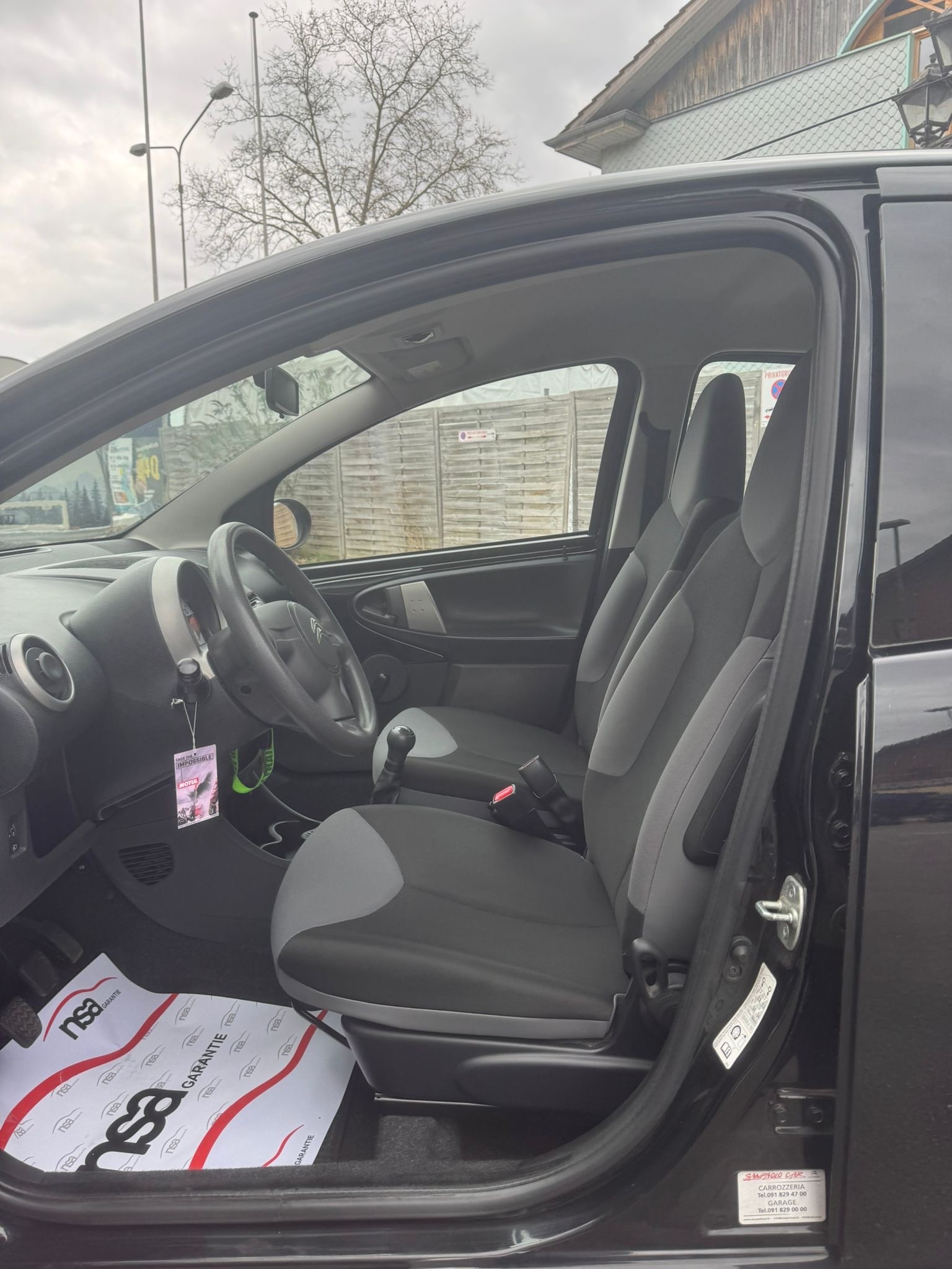 CITROEN C1 1.0i Attraction-image-8