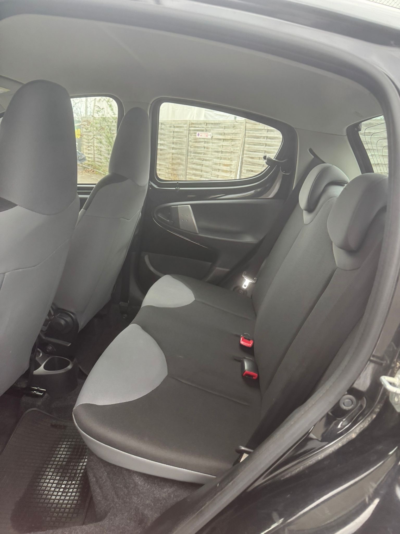 CITROEN C1 1.0i Attraction-image-9