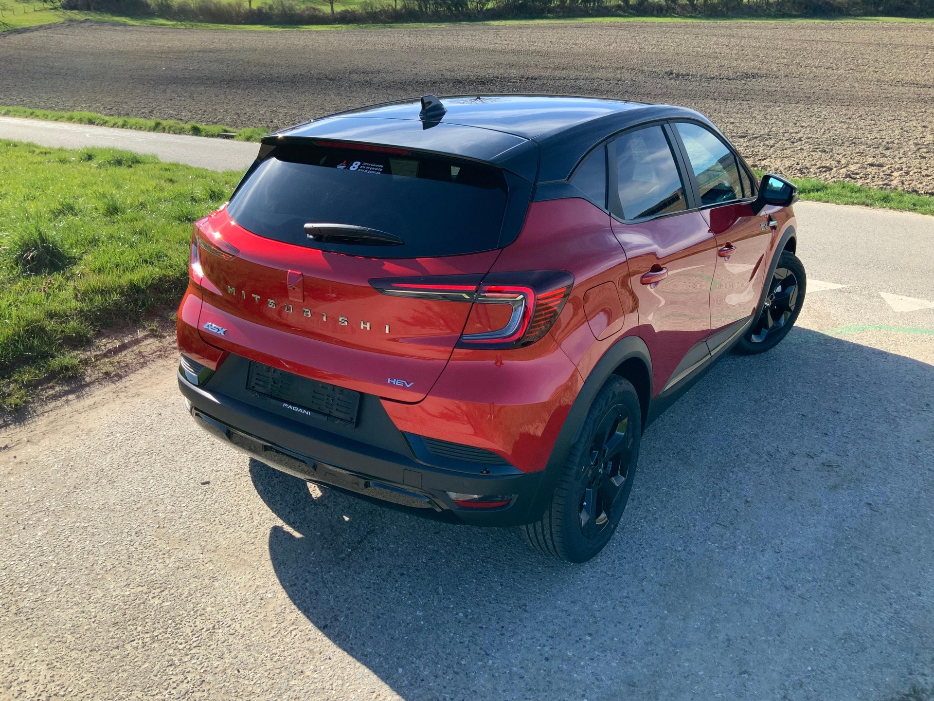 MITSUBISHI ASX 1.8 HEV Sport-showroom-element-3