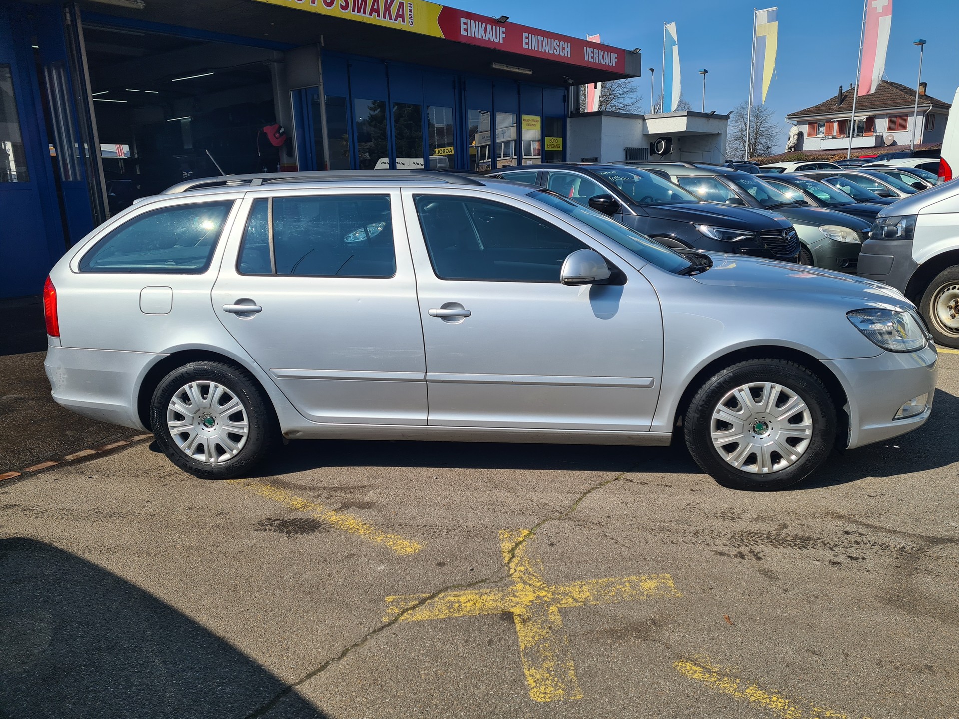 SKODA Octavia Combi 2.0 TDI Laurin & Klement 4x4 DSG-image-7