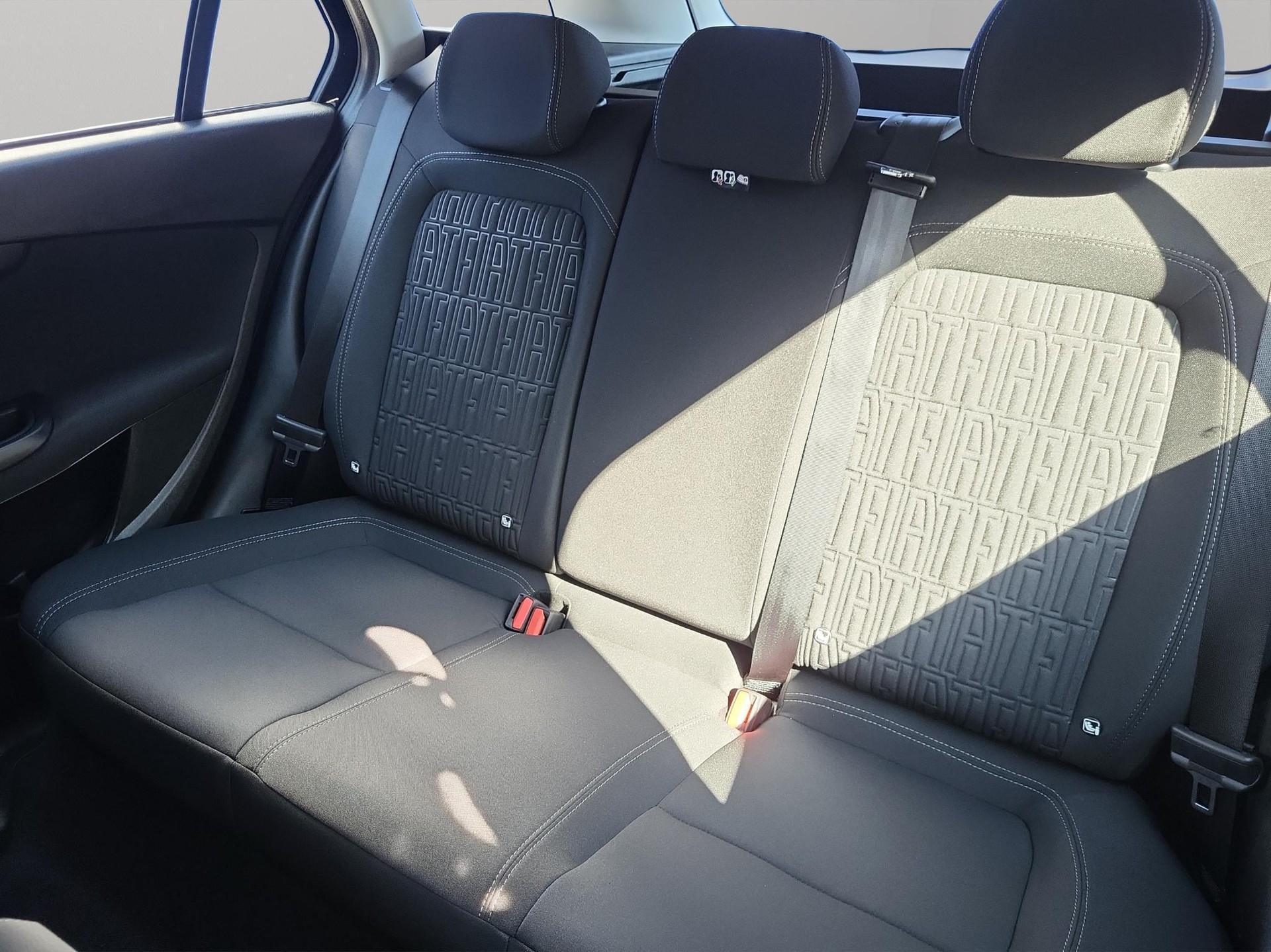 FIAT Tipo SW 1.5 Hybrid Swiss Cross-image-10