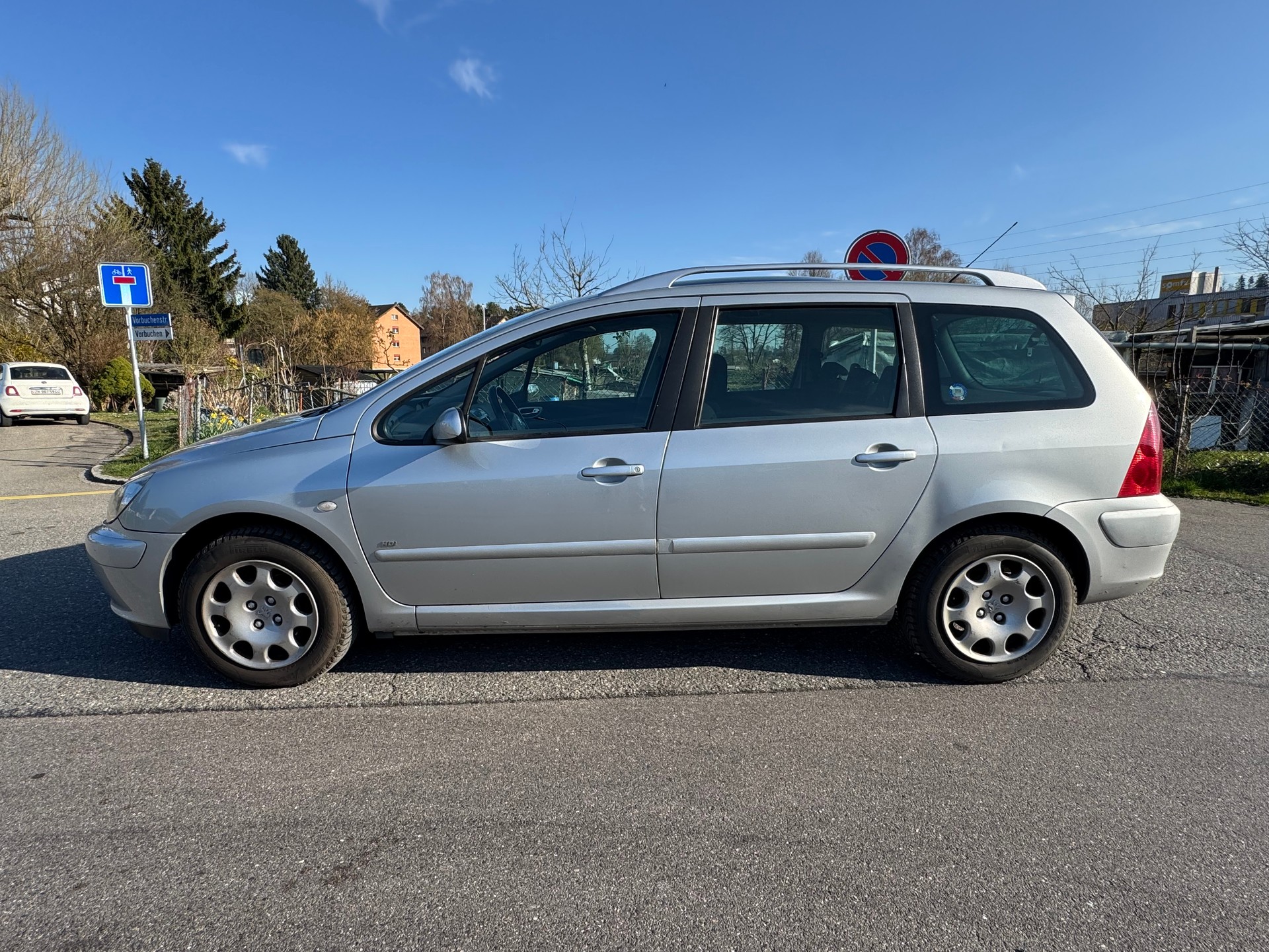 PEUGEOT 307 2.0 HDI XT-image-3
