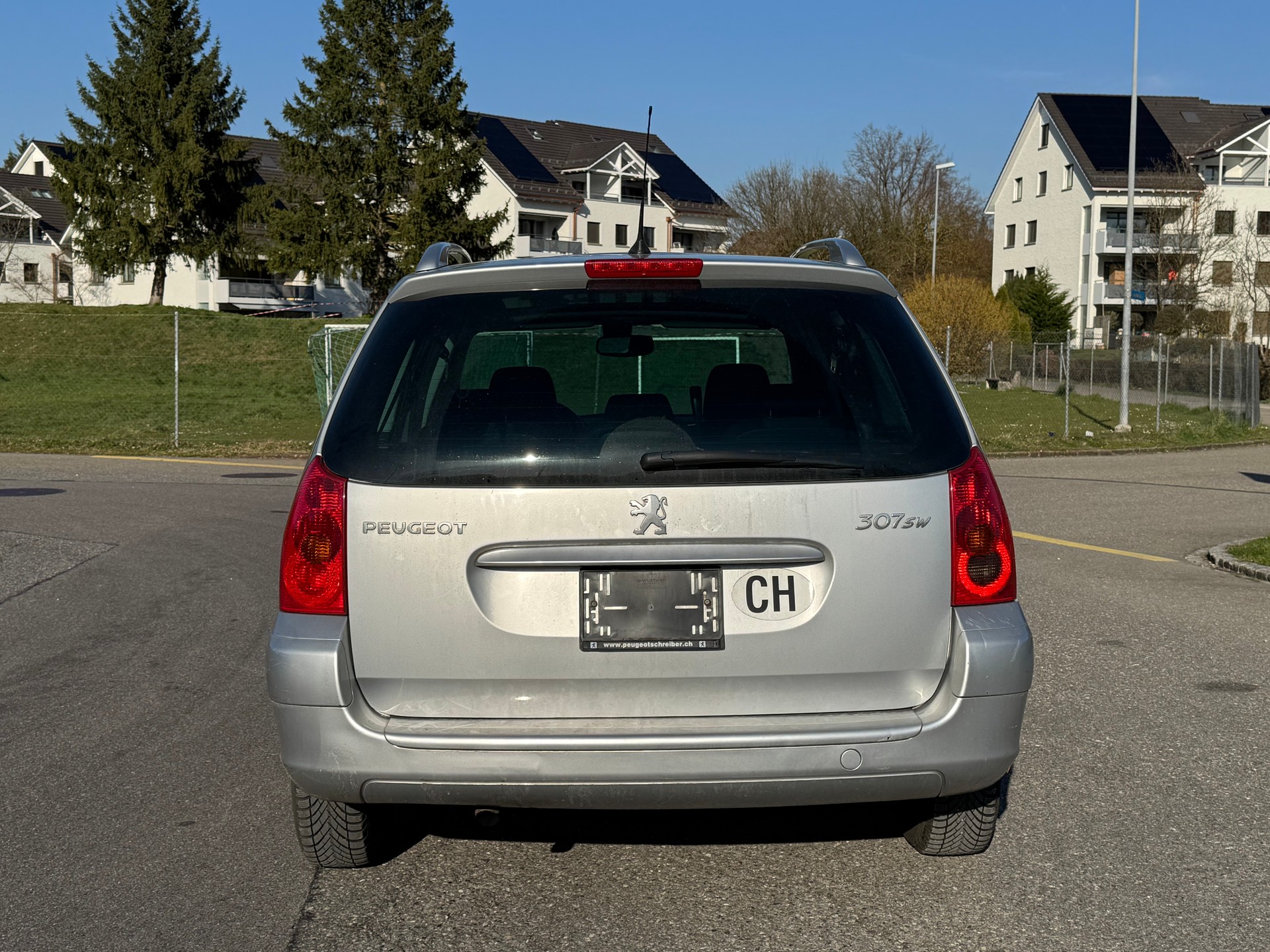 PEUGEOT 307 2.0 HDI XT-image-5