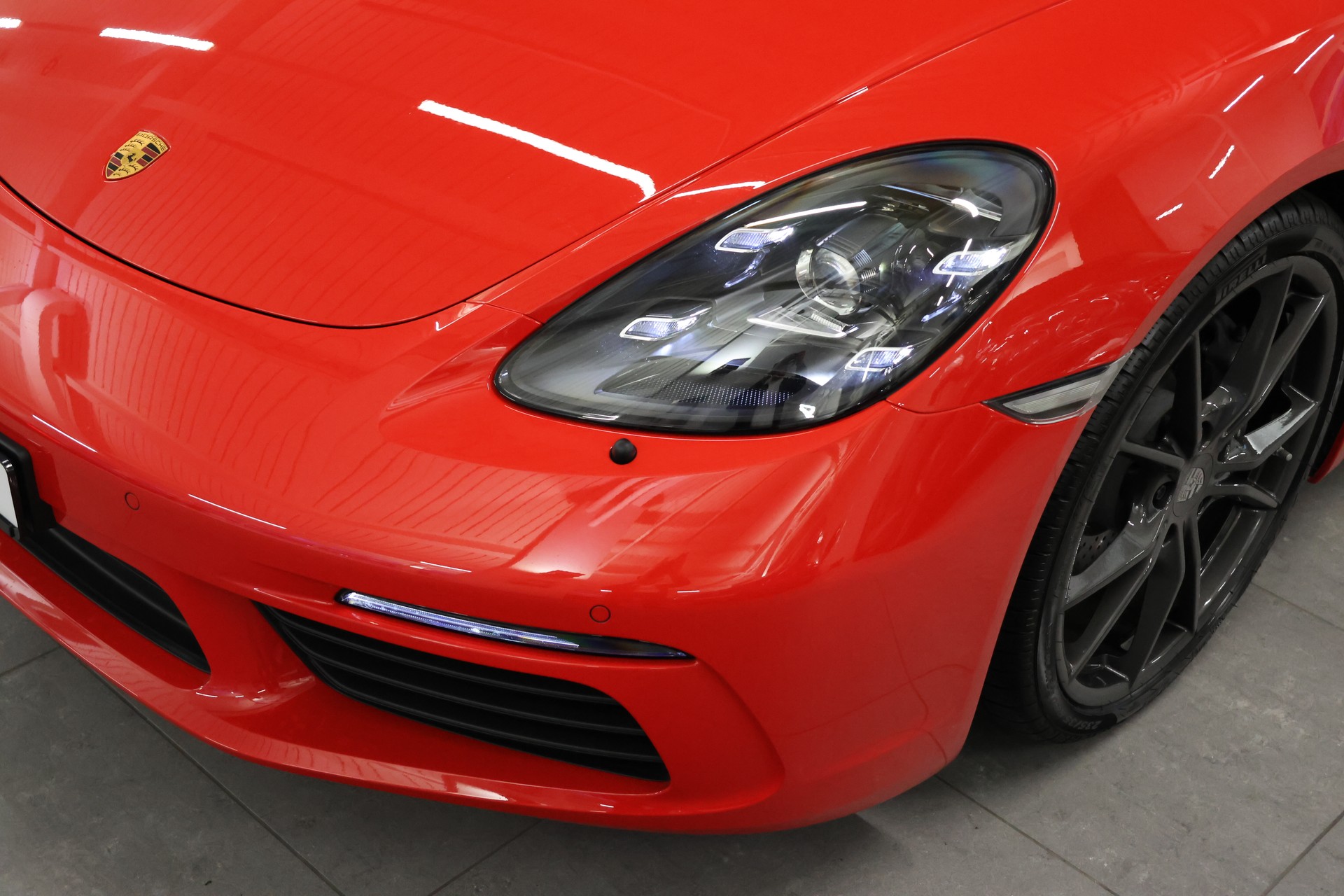 PORSCHE 718 Cayman 2.0 T PDK *Sport Chrono* *Sport Abgasanlage*-image-9