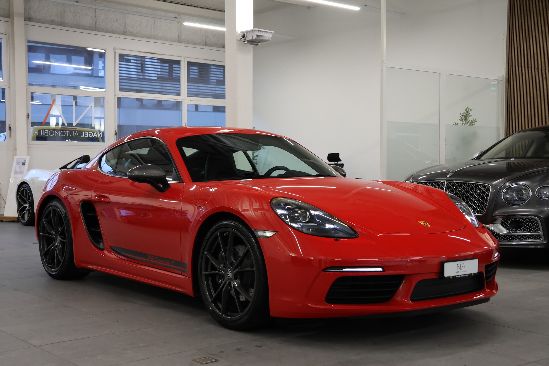 PORSCHE 718 Cayman 2.0 T PDK *Sport Chrono* *Sport Abgasanlage*-image-1