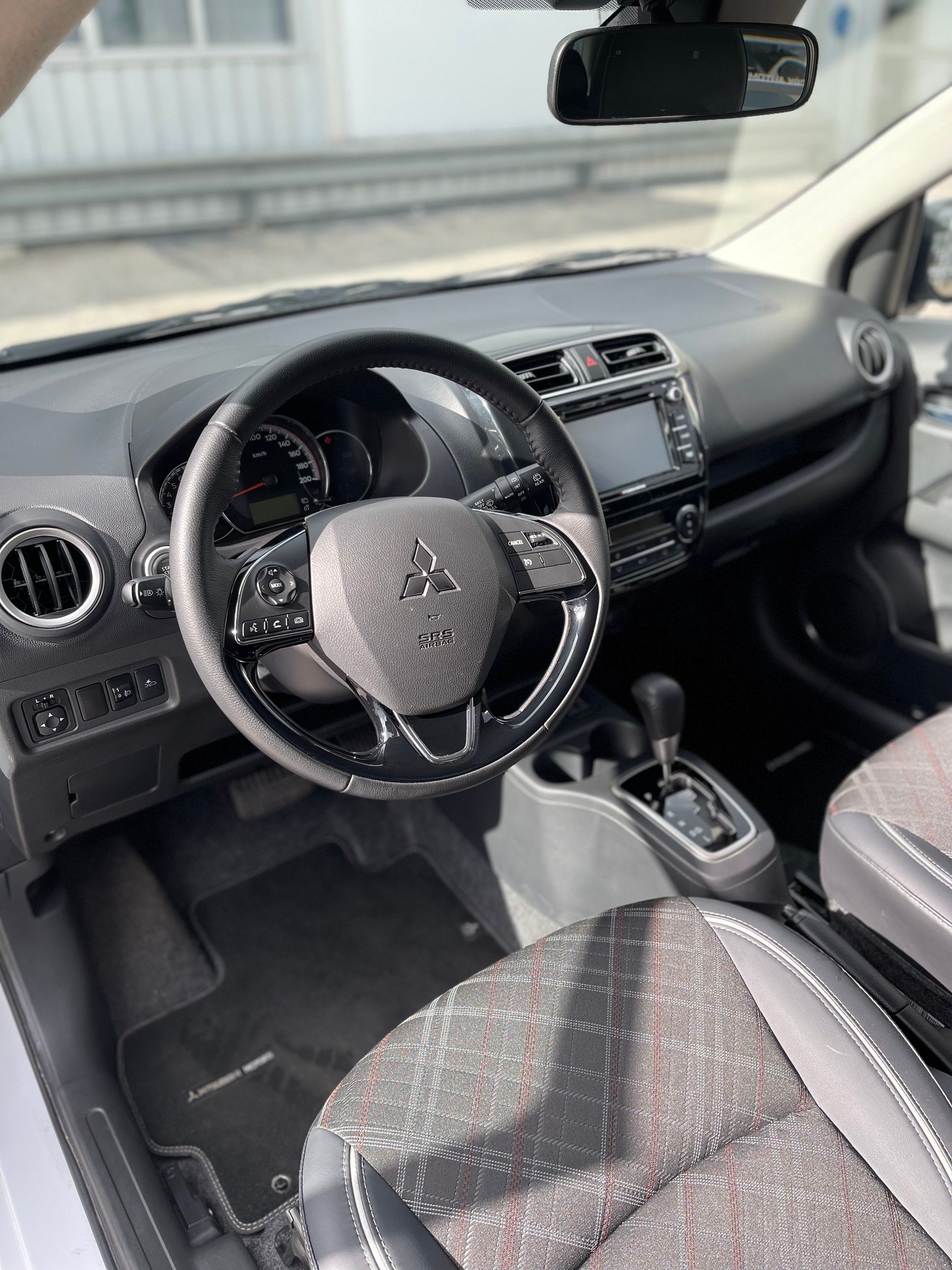MITSUBISHI Space Star 1.2 Diamond CVT-image-6