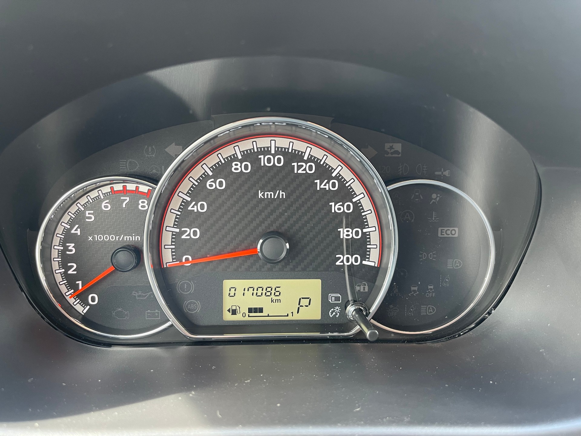 MITSUBISHI Space Star 1.2 Diamond CVT-image-12