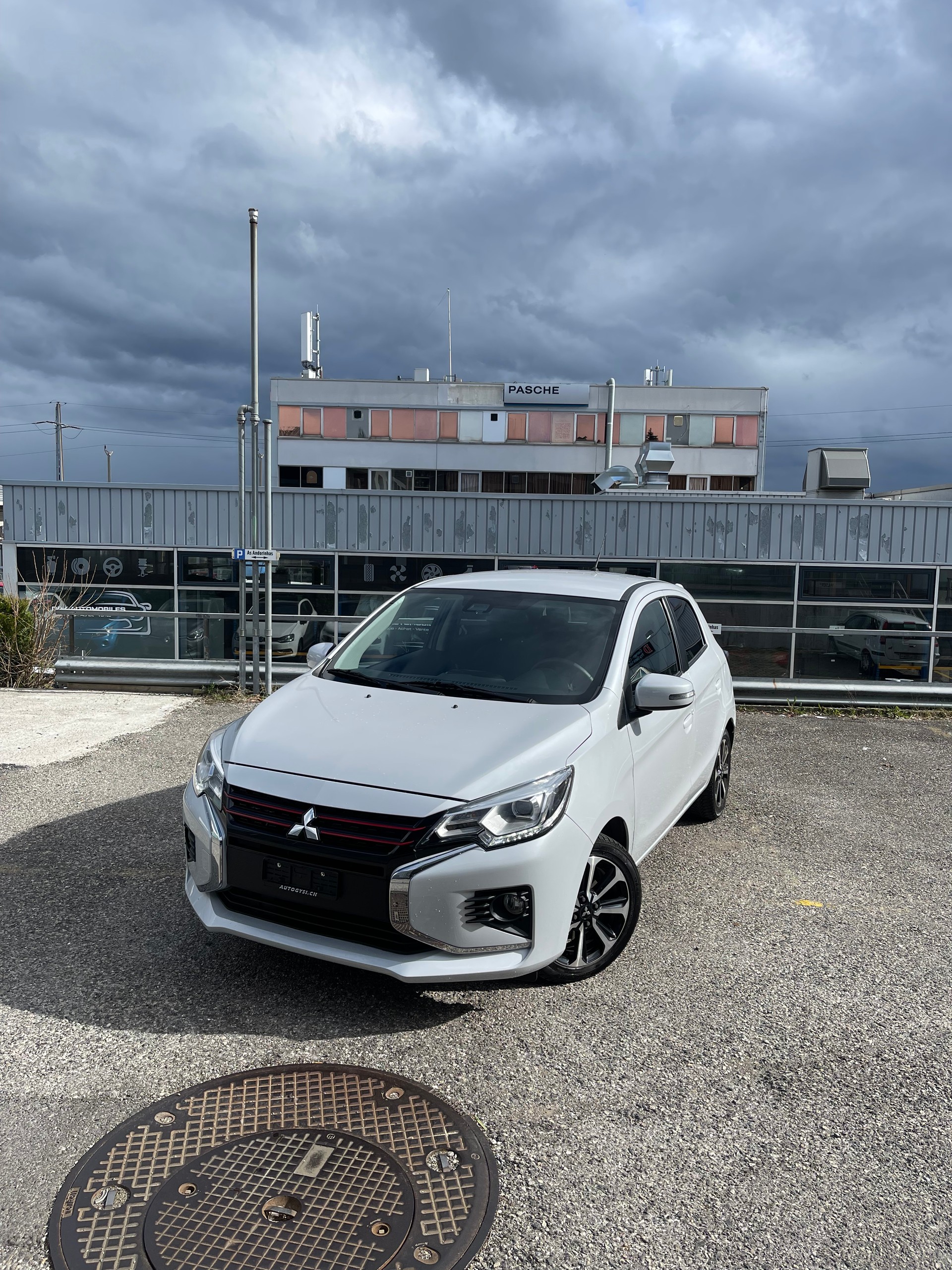 MITSUBISHI Space Star 1.2 Diamond CVT-image-1