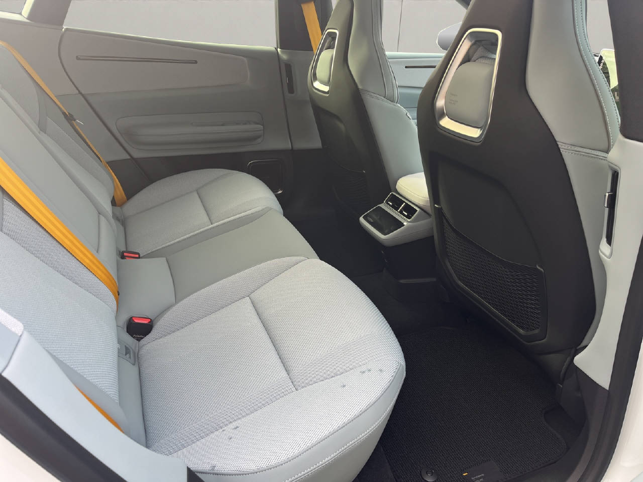 POLESTAR 4 Long Range Dual Motor Performance Prime-image-14