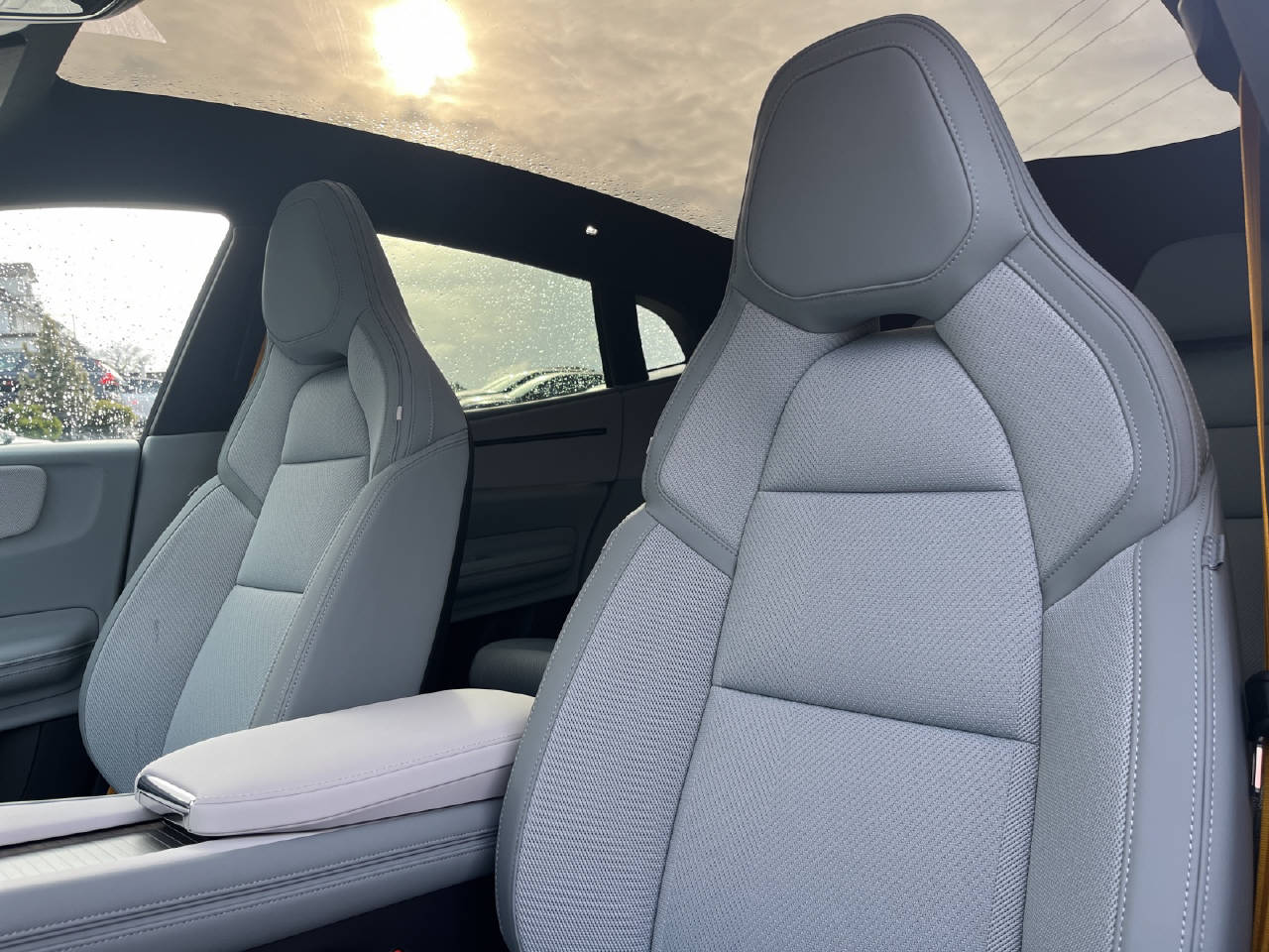 POLESTAR 4 Long Range Dual Motor Performance Prime-image-12