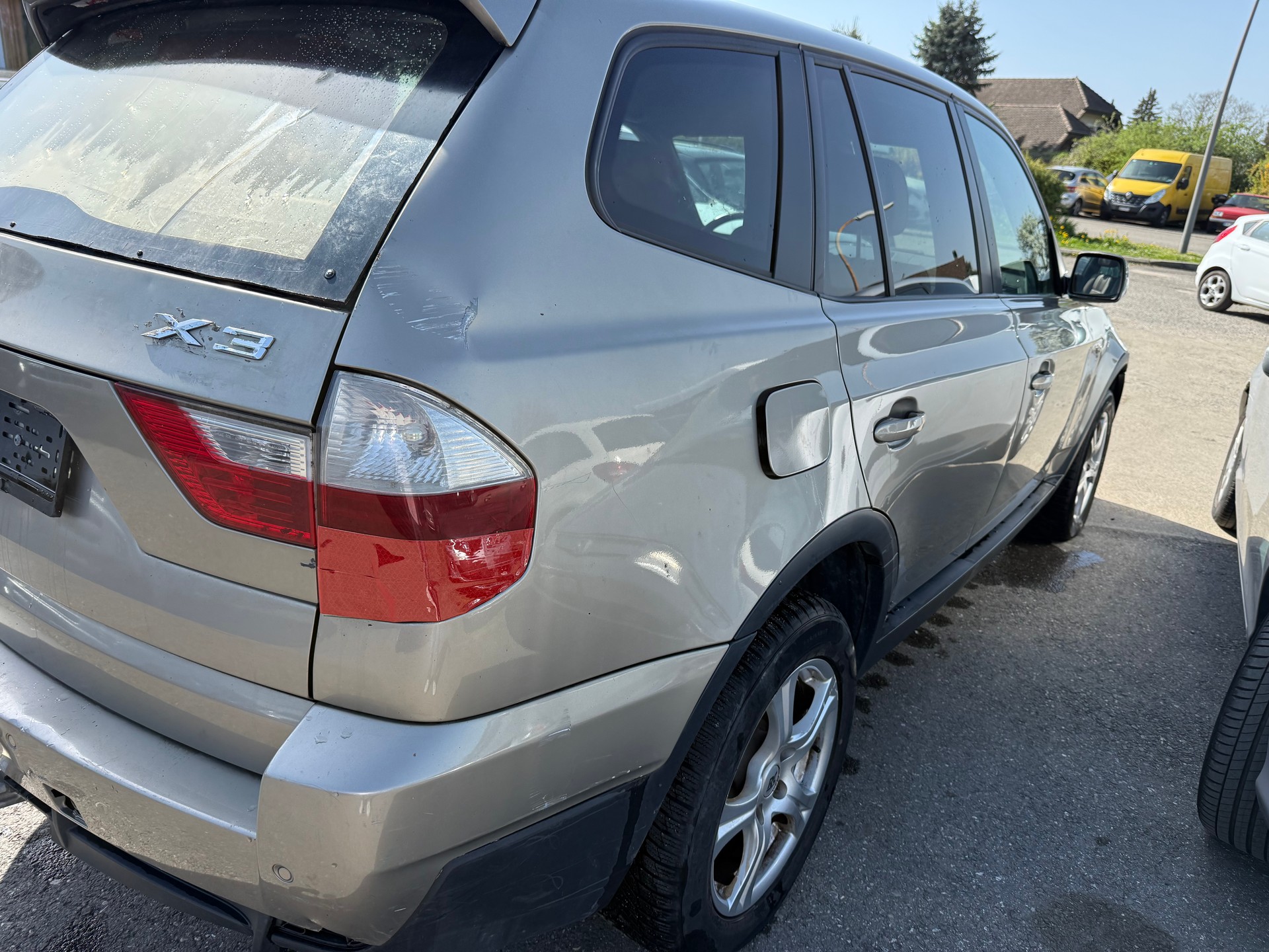 BMW X3 xDrive 20i (2.0i)-image-4