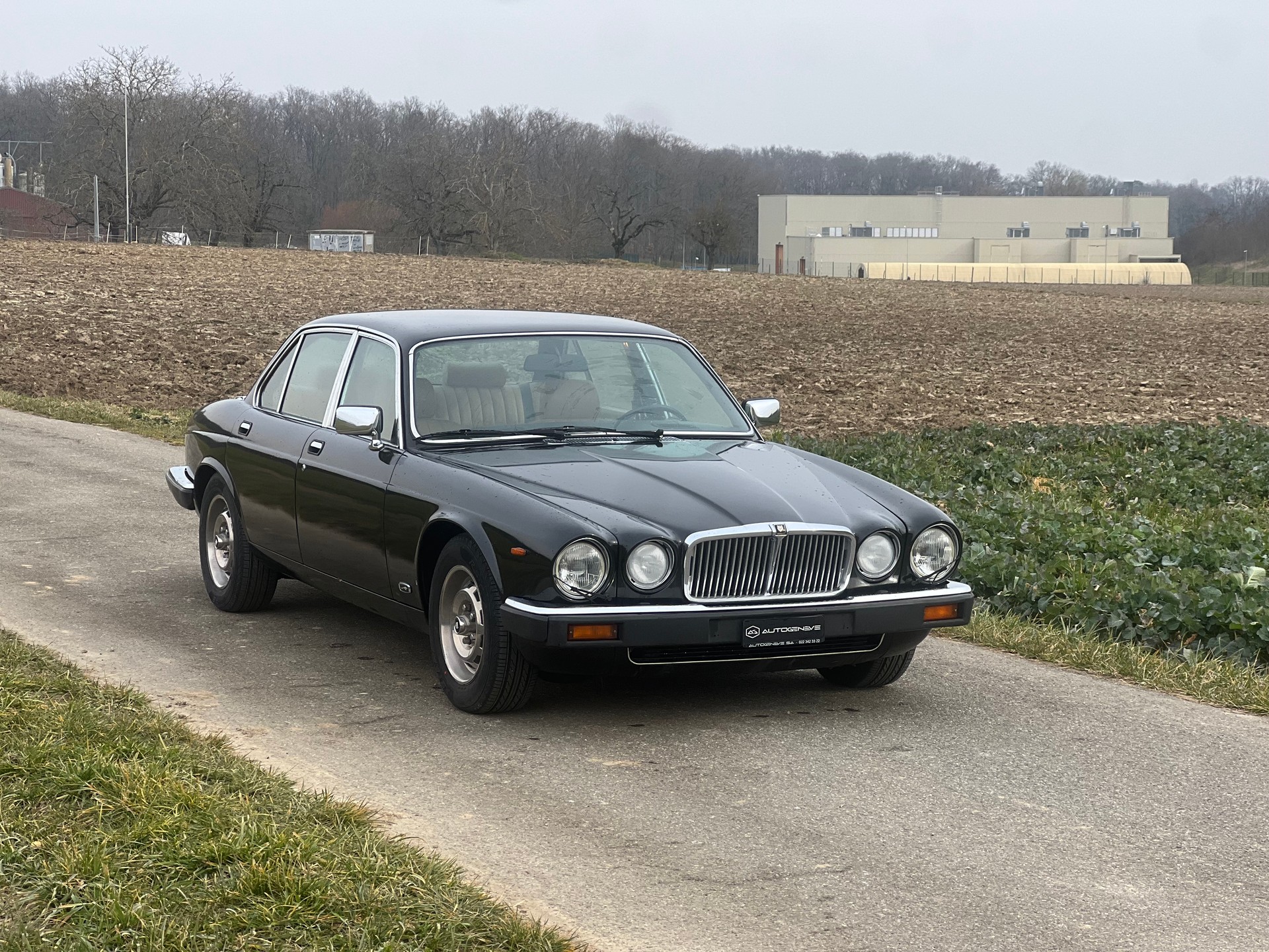 JAGUAR XJ6 4.2 Sovereign-image-0