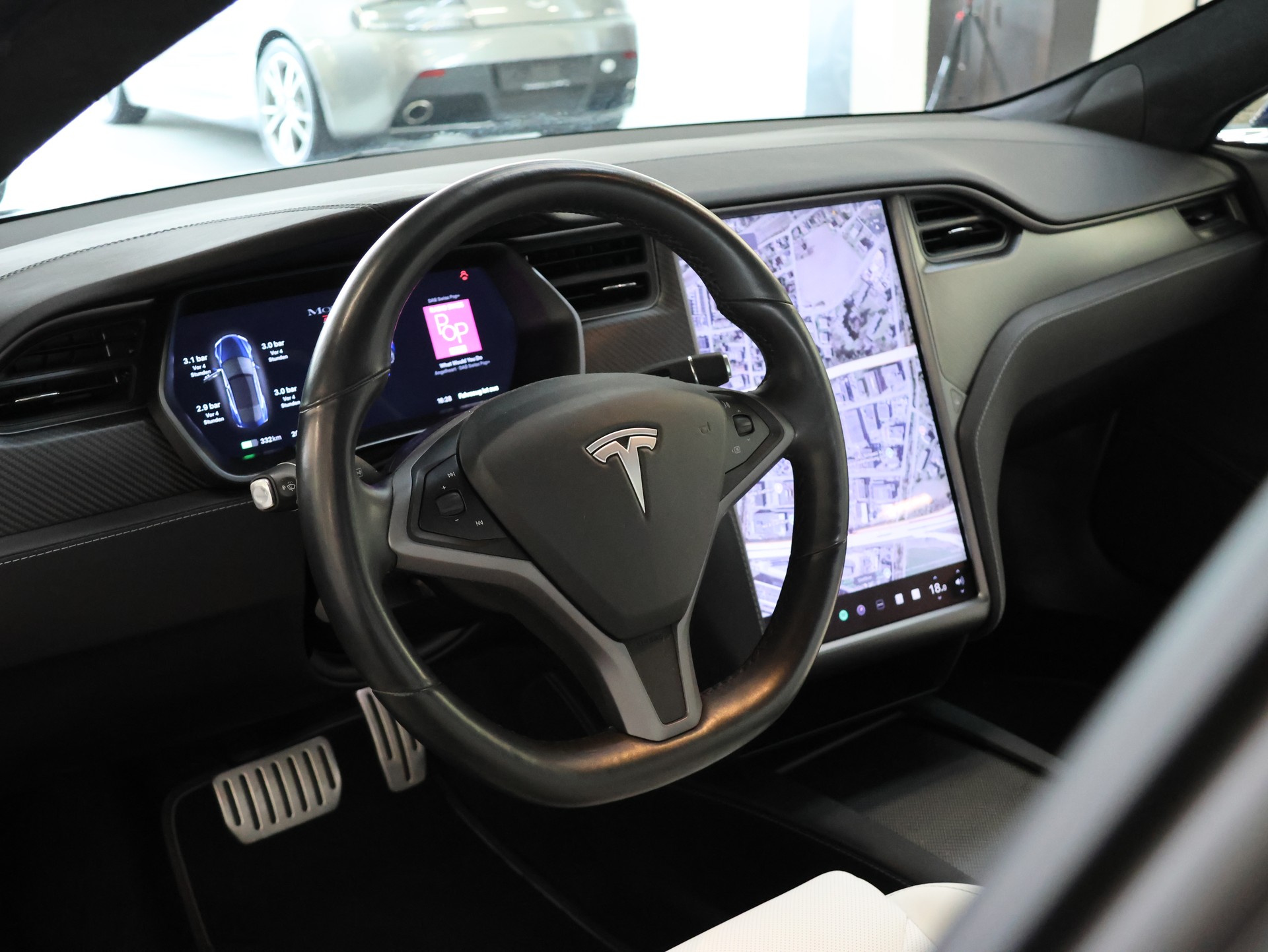 TESLA Model S 100 D Performance *Autopilot* *Panoramadach* *360 Kamera*-image-22