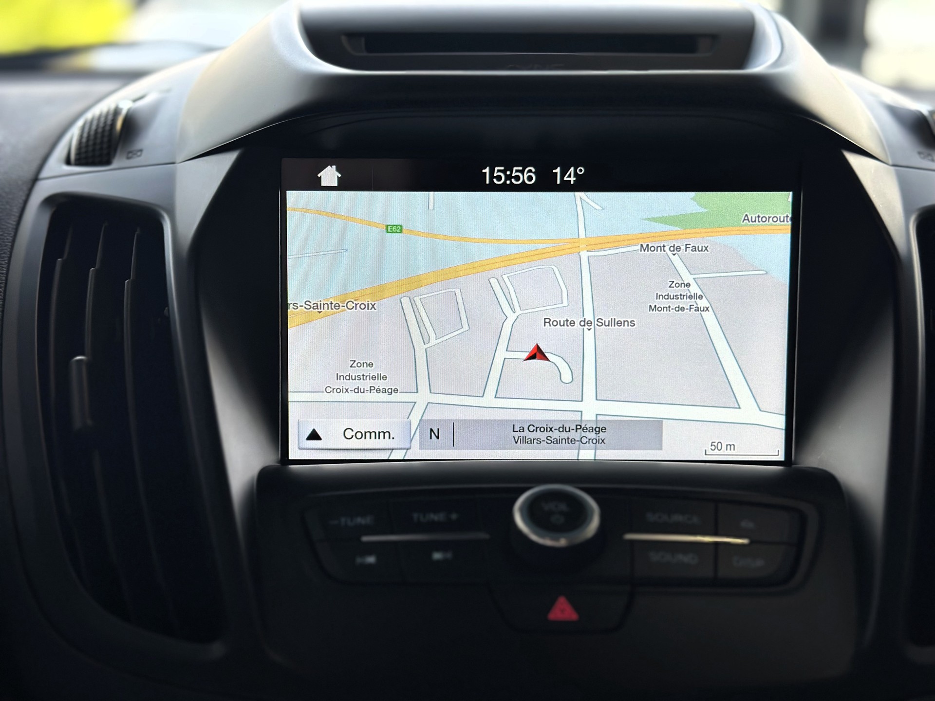 FORD Kuga 1.5 TDCi Titanium 2WD PowerShift-image-10