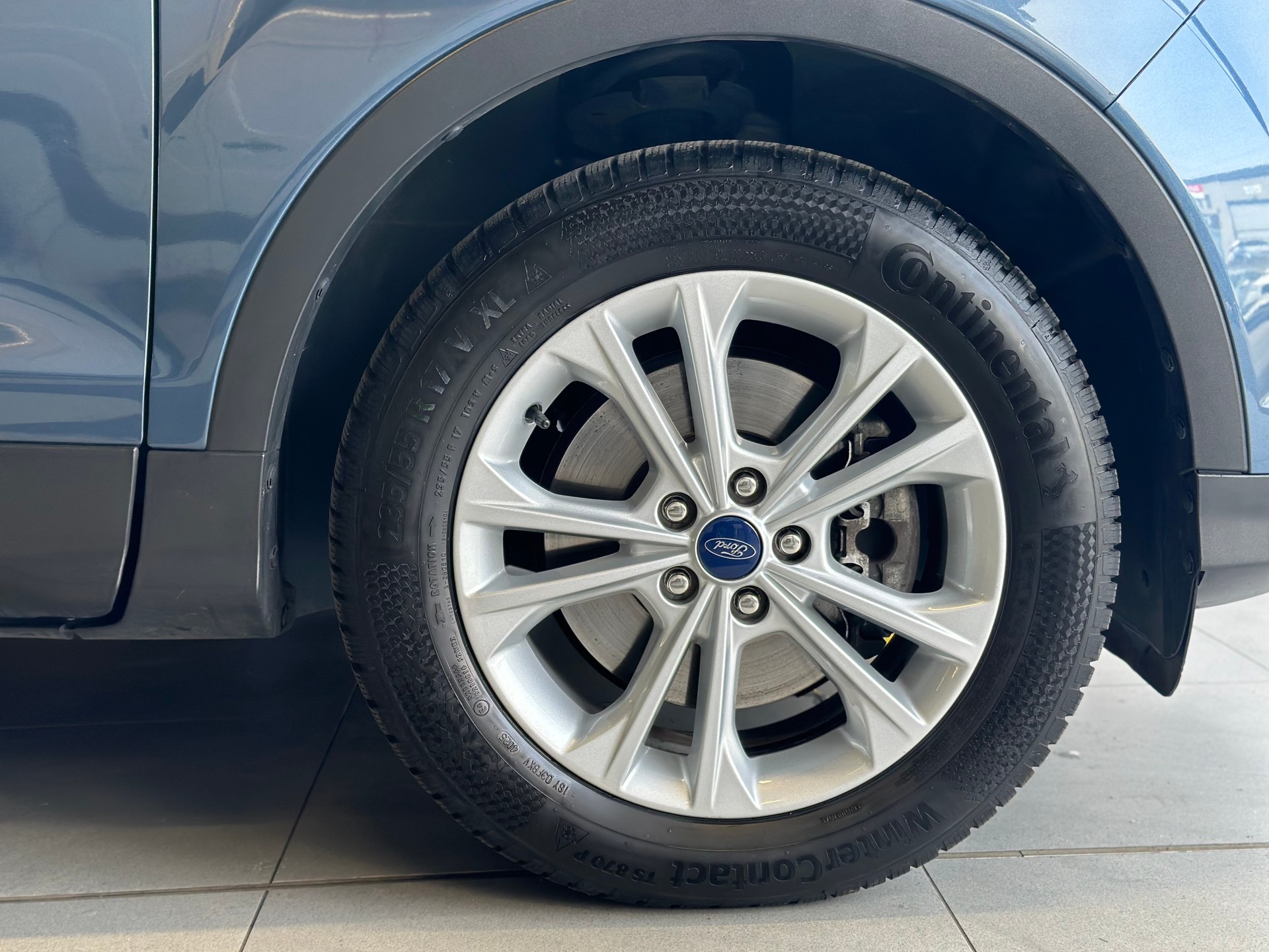 FORD Kuga 1.5 TDCi Titanium 2WD PowerShift-image-2
