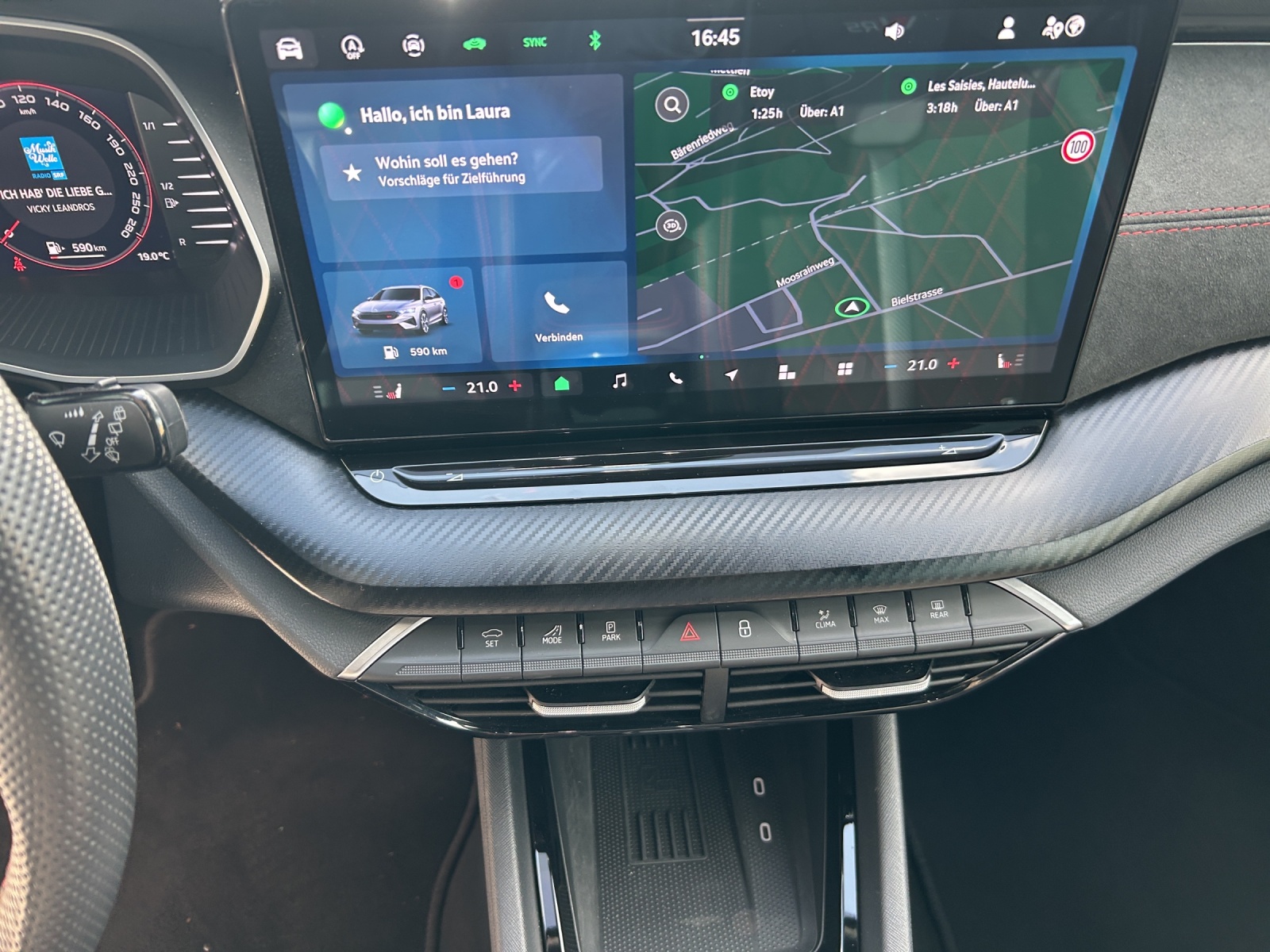 SKODA Octavia Combi 2.0 TSI DSG RS-image-10