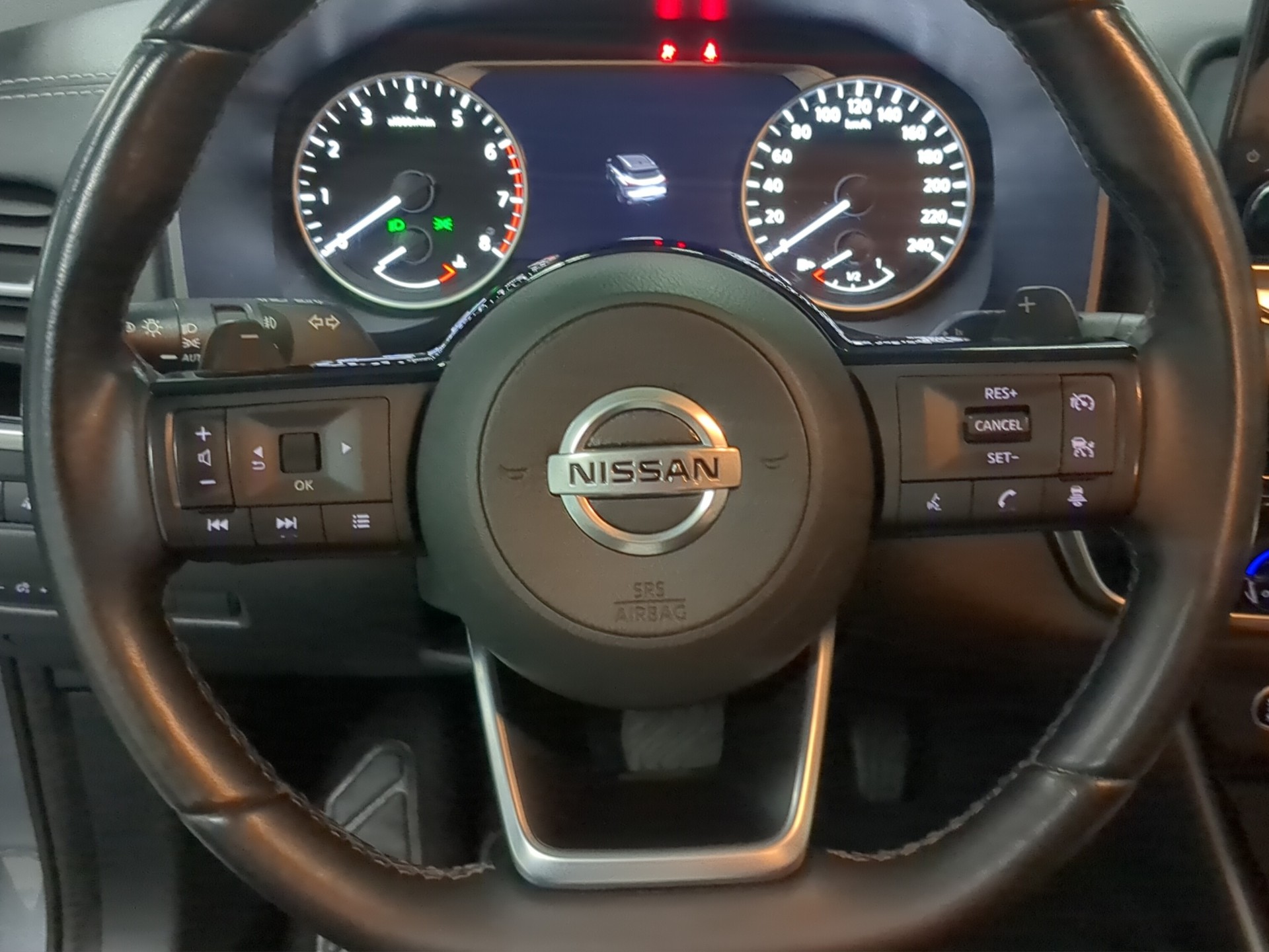 NISSAN Qashqai 1.3 DIG-T MHEV N-Connecta Xtronic 4x4-image-9