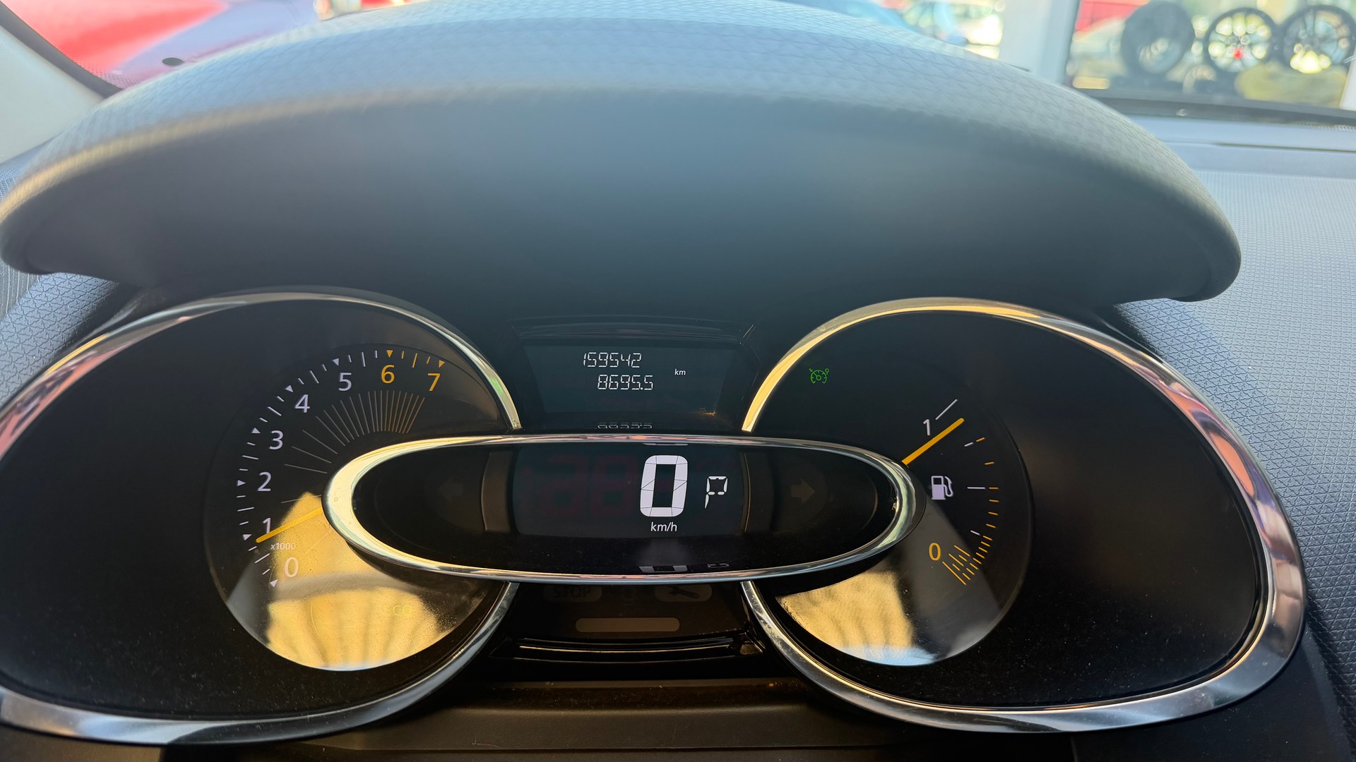 RENAULT Clio Grandtour 1.2 16V T Swiss Edition EDC-image-11