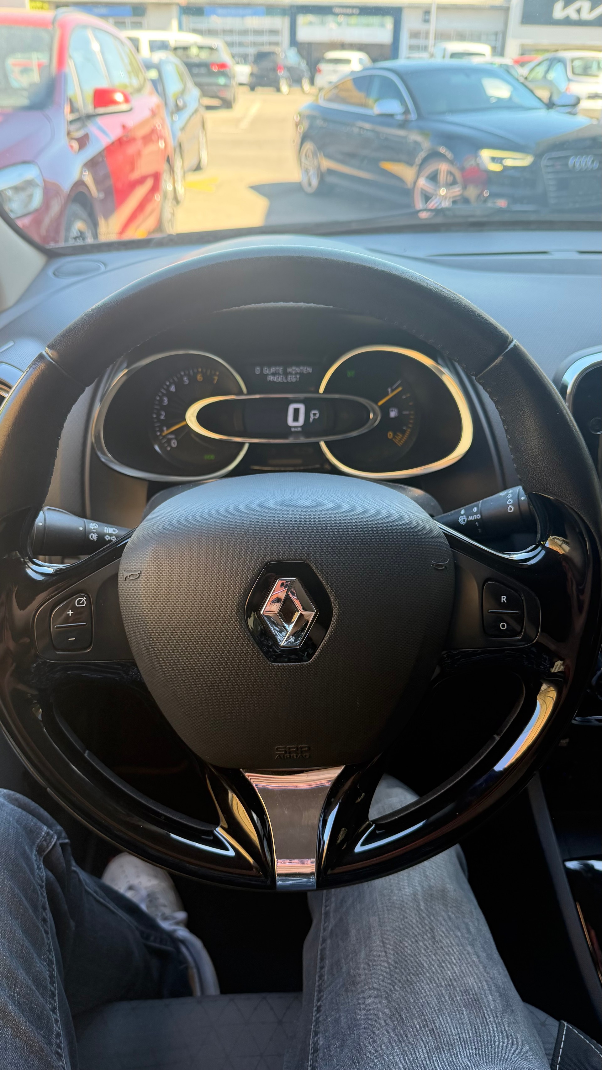 RENAULT Clio Grandtour 1.2 16V T Swiss Edition EDC-image-10