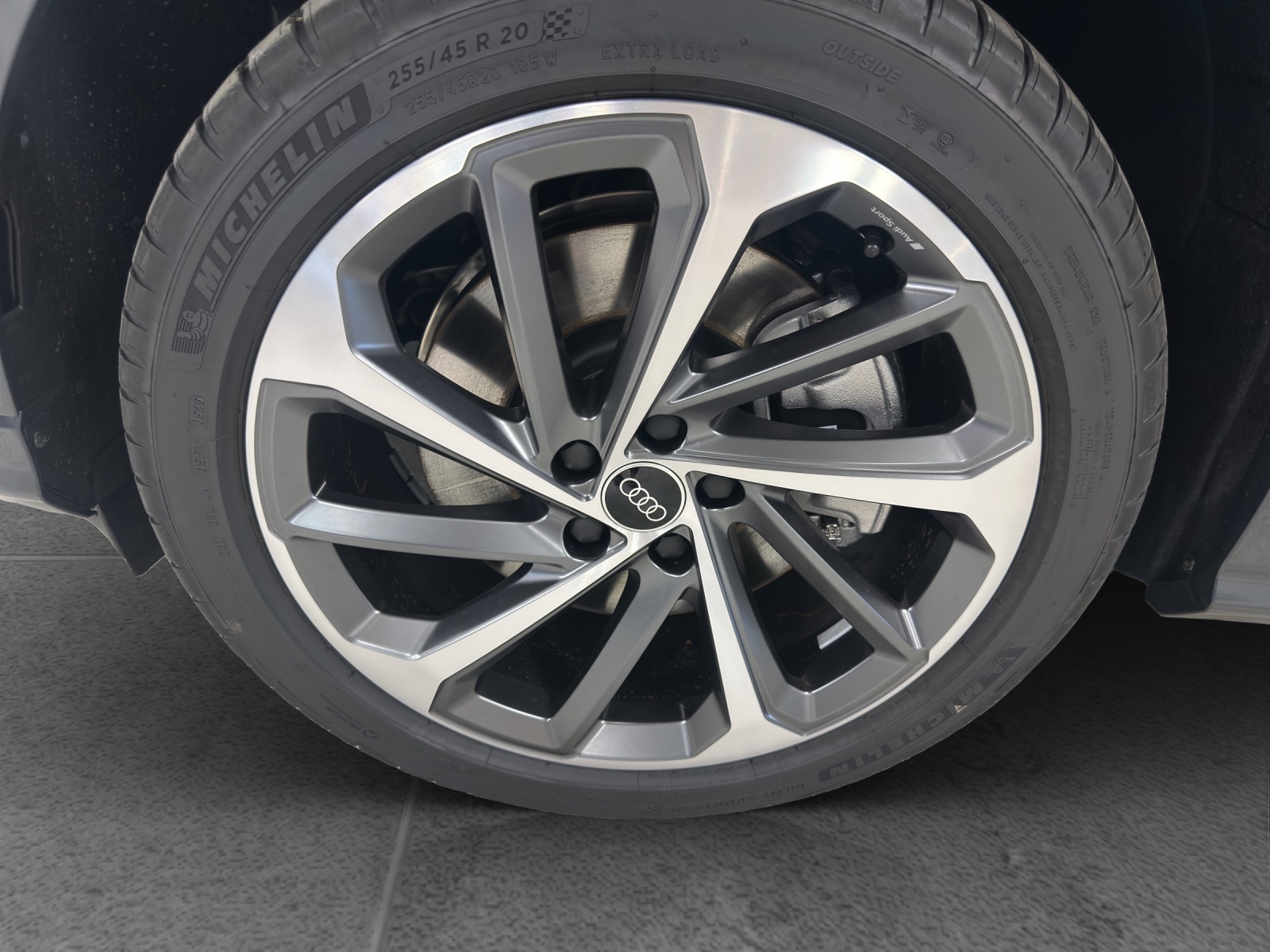 AUDI Q5 TDI quattro 220 kW S-tronic-image-8