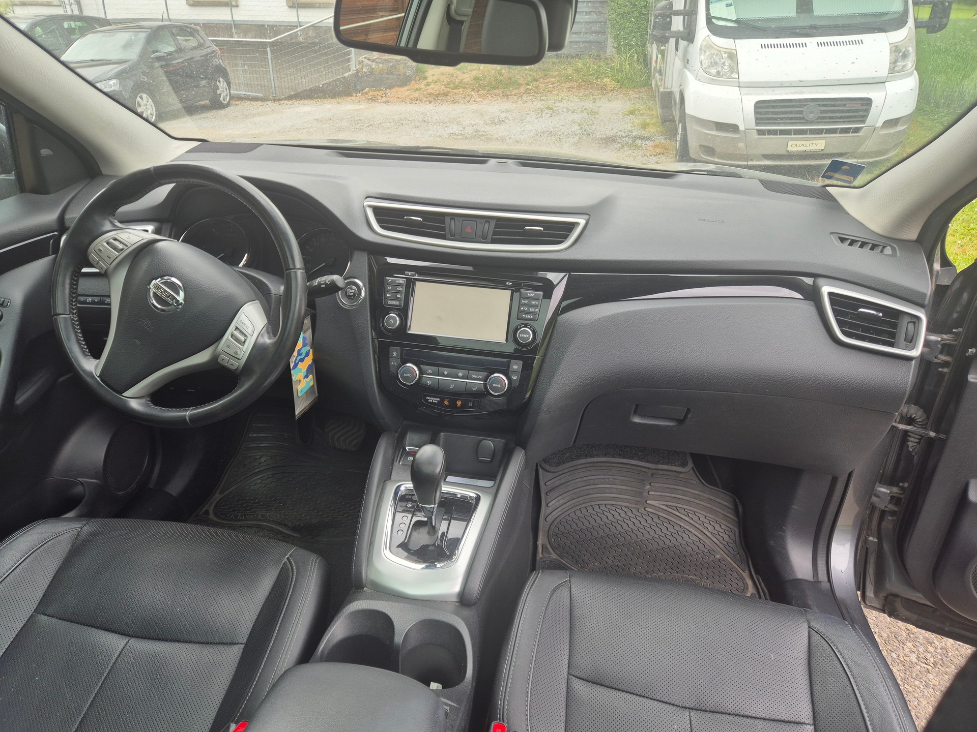 NISSAN Qashqai 1.6 dCi 360° Xtronic CVT-image-9