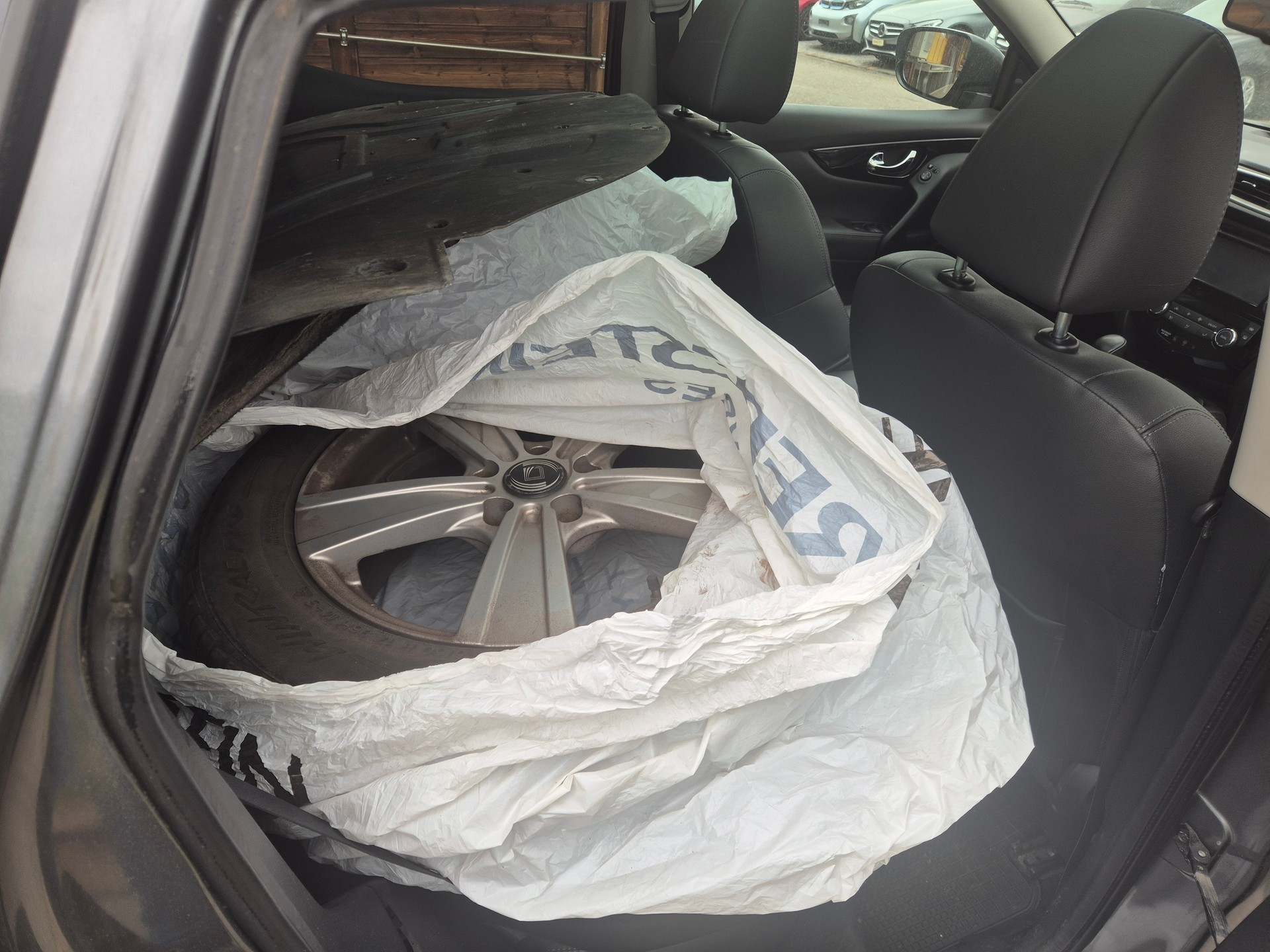 NISSAN Qashqai 1.6 dCi 360° Xtronic CVT-image-7