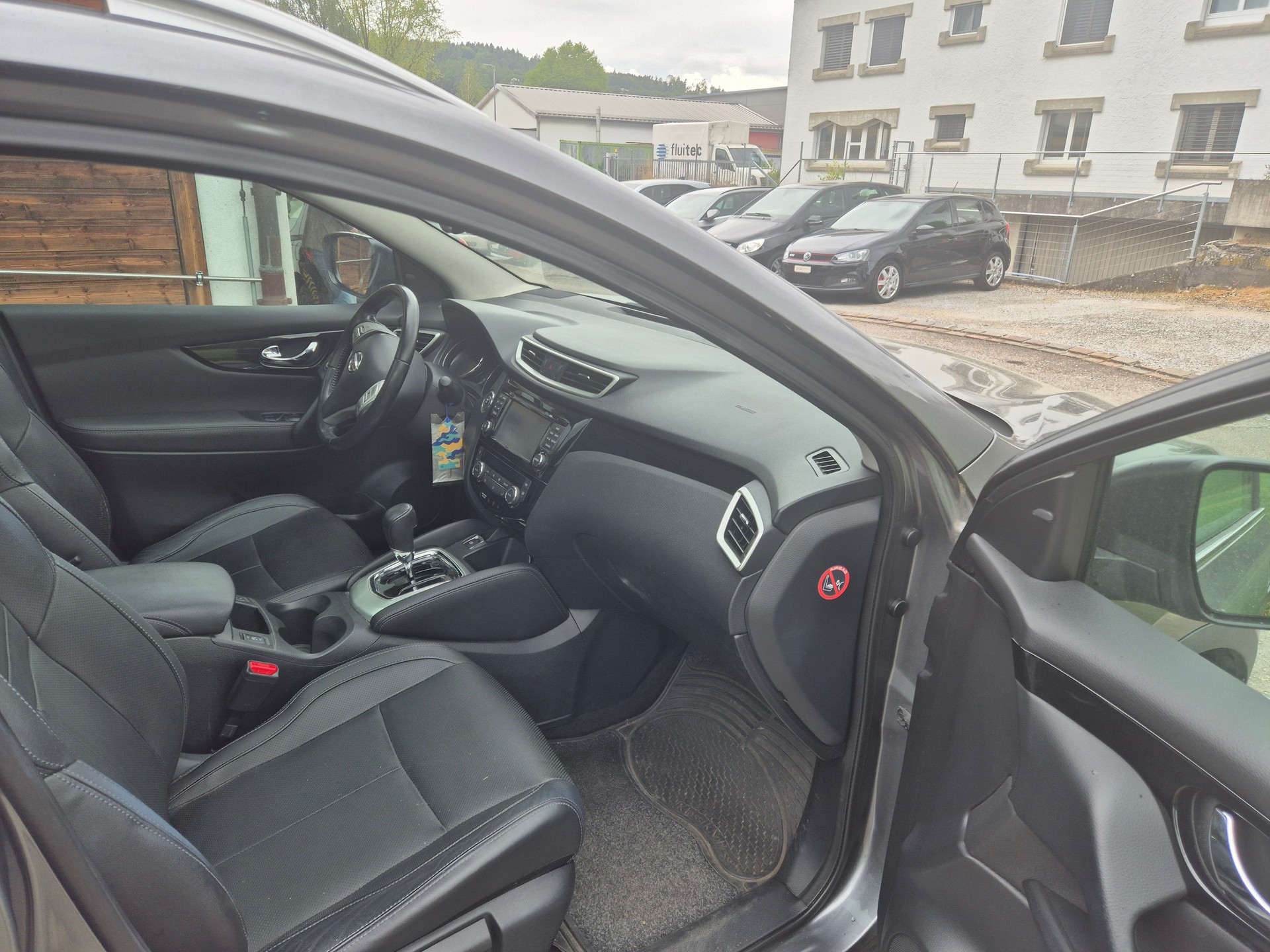 NISSAN Qashqai 1.6 dCi 360° Xtronic CVT-image-4