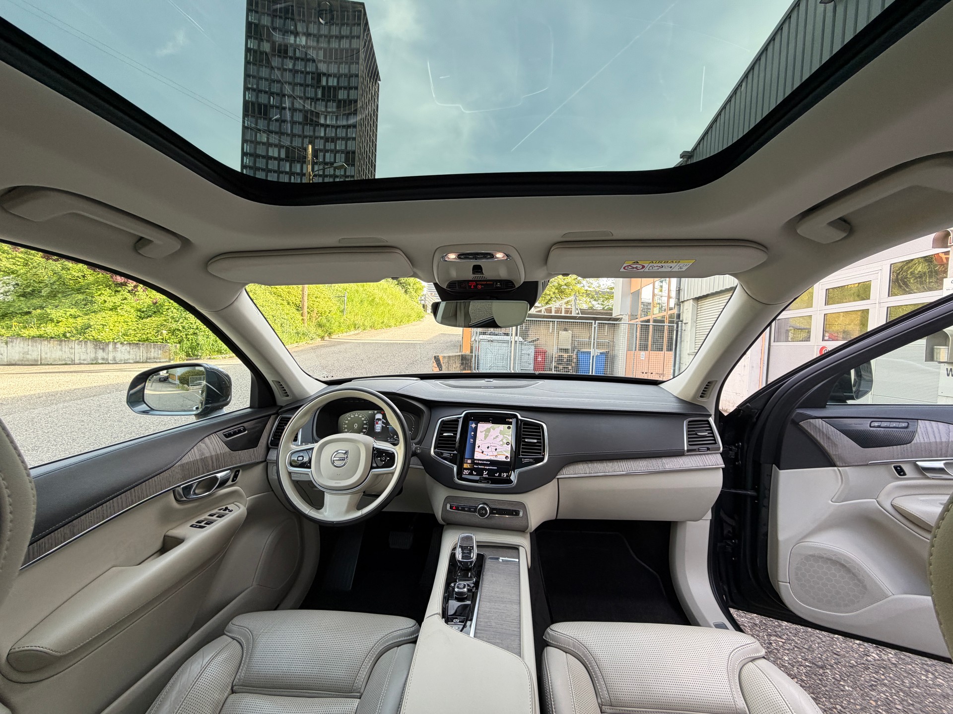 VOLVO XC90 T8 eAWD Inscription 7Plätze. eAWD-image-12