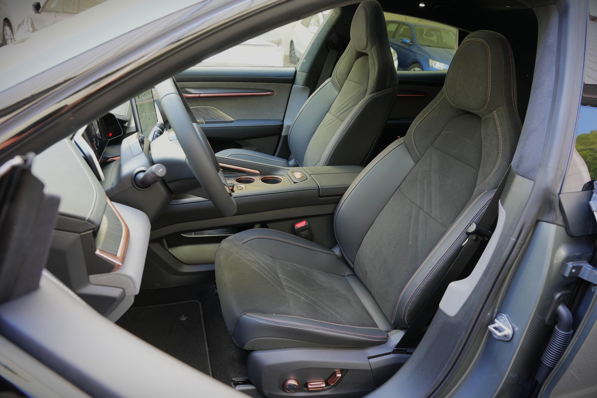 ZEEKR 001 Privilege AWD-image-6