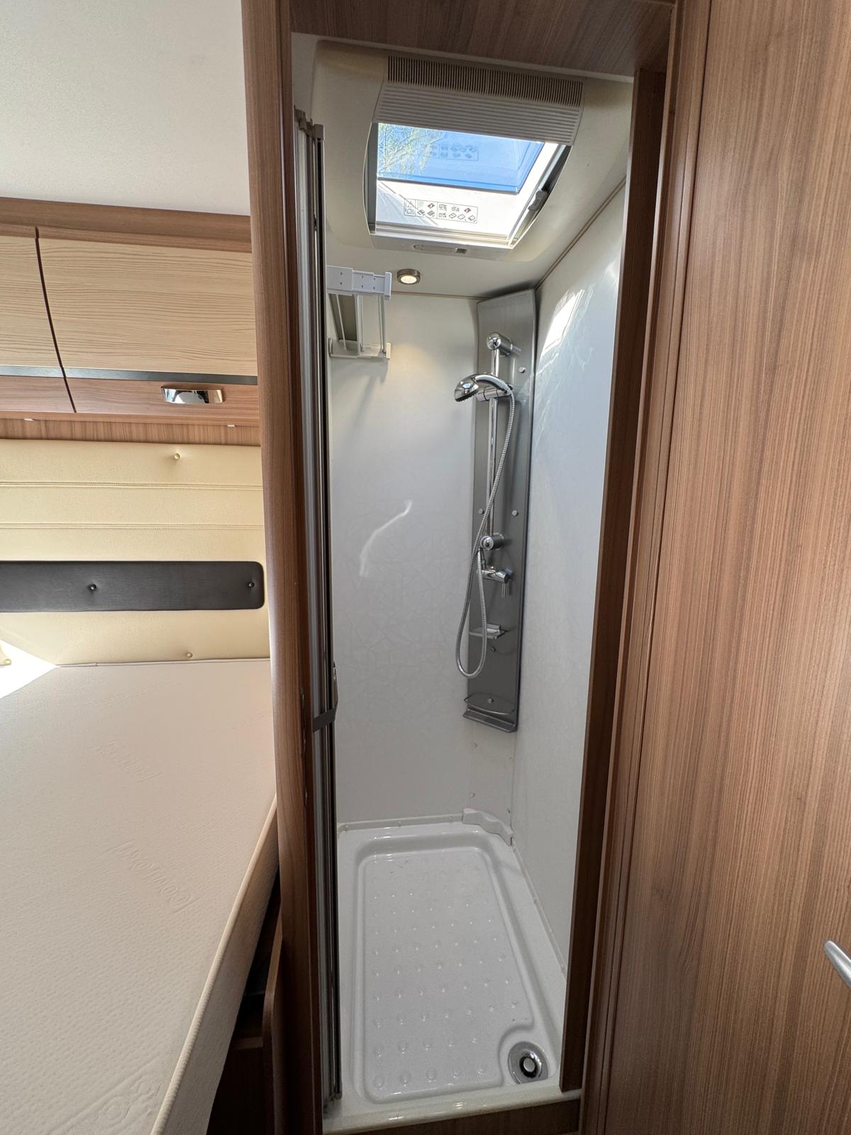 FIAT Pilote Reference 690G I Fiat Ducato 2.3 150PS I Queensbett I Grosse Garage-image-18