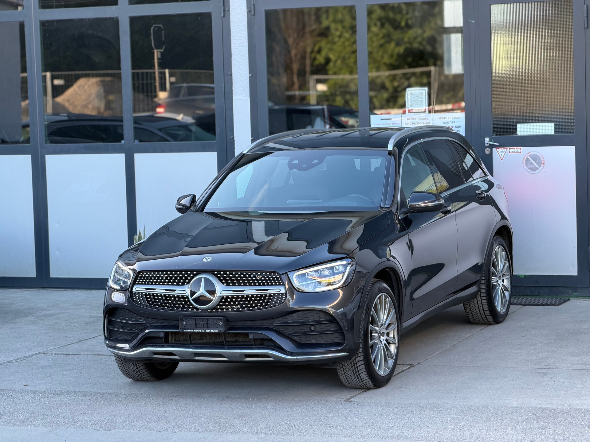 MERCEDES-BENZ GLC 300 d AMG Line 4Matic 9G-Tronic-image-1