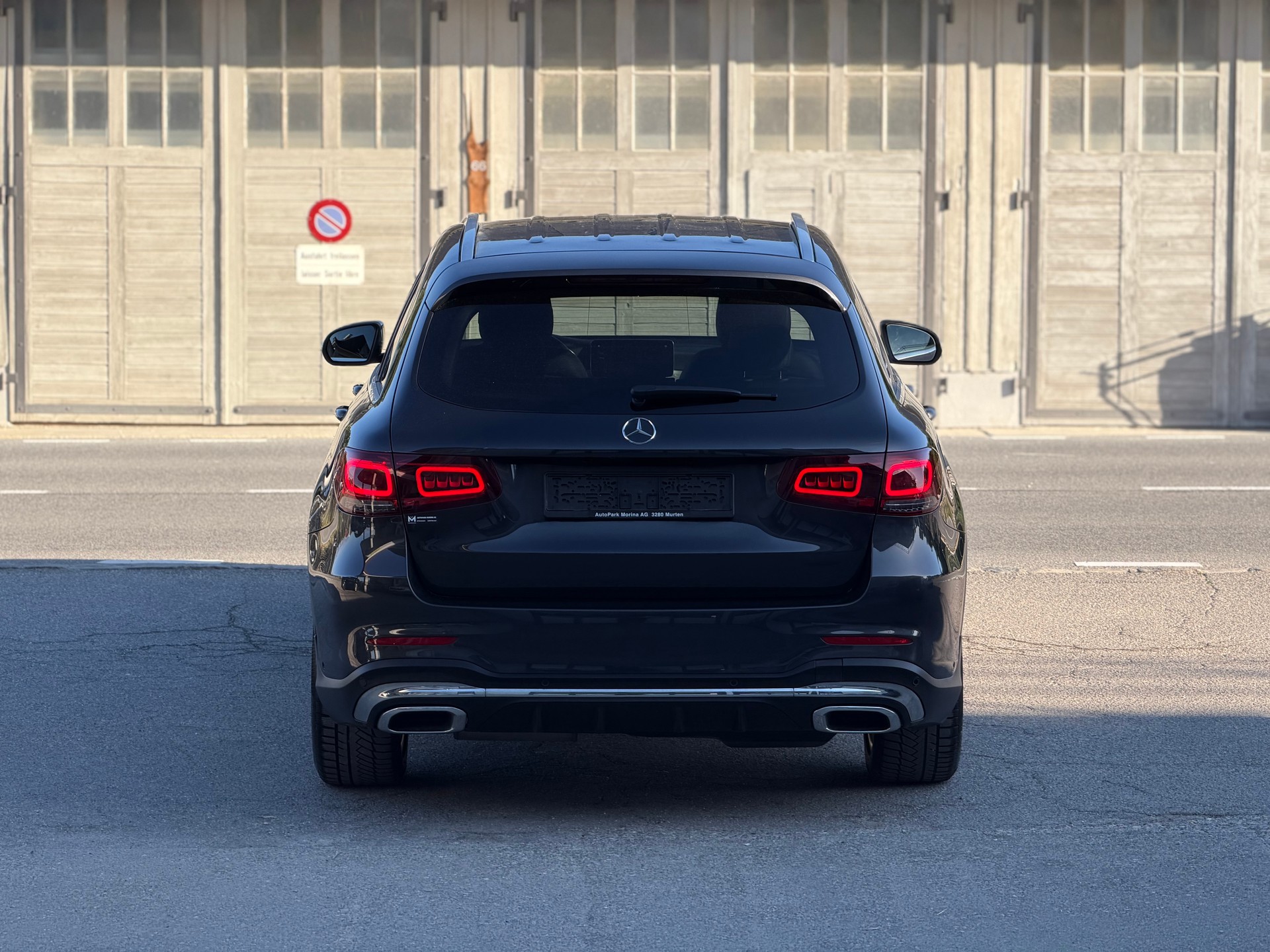 MERCEDES-BENZ GLC 300 d AMG Line 4Matic 9G-Tronic-image-5