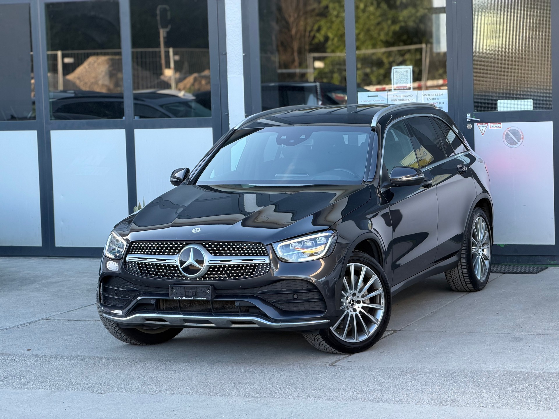MERCEDES-BENZ GLC 300 d AMG Line 4Matic 9G-Tronic-image-0