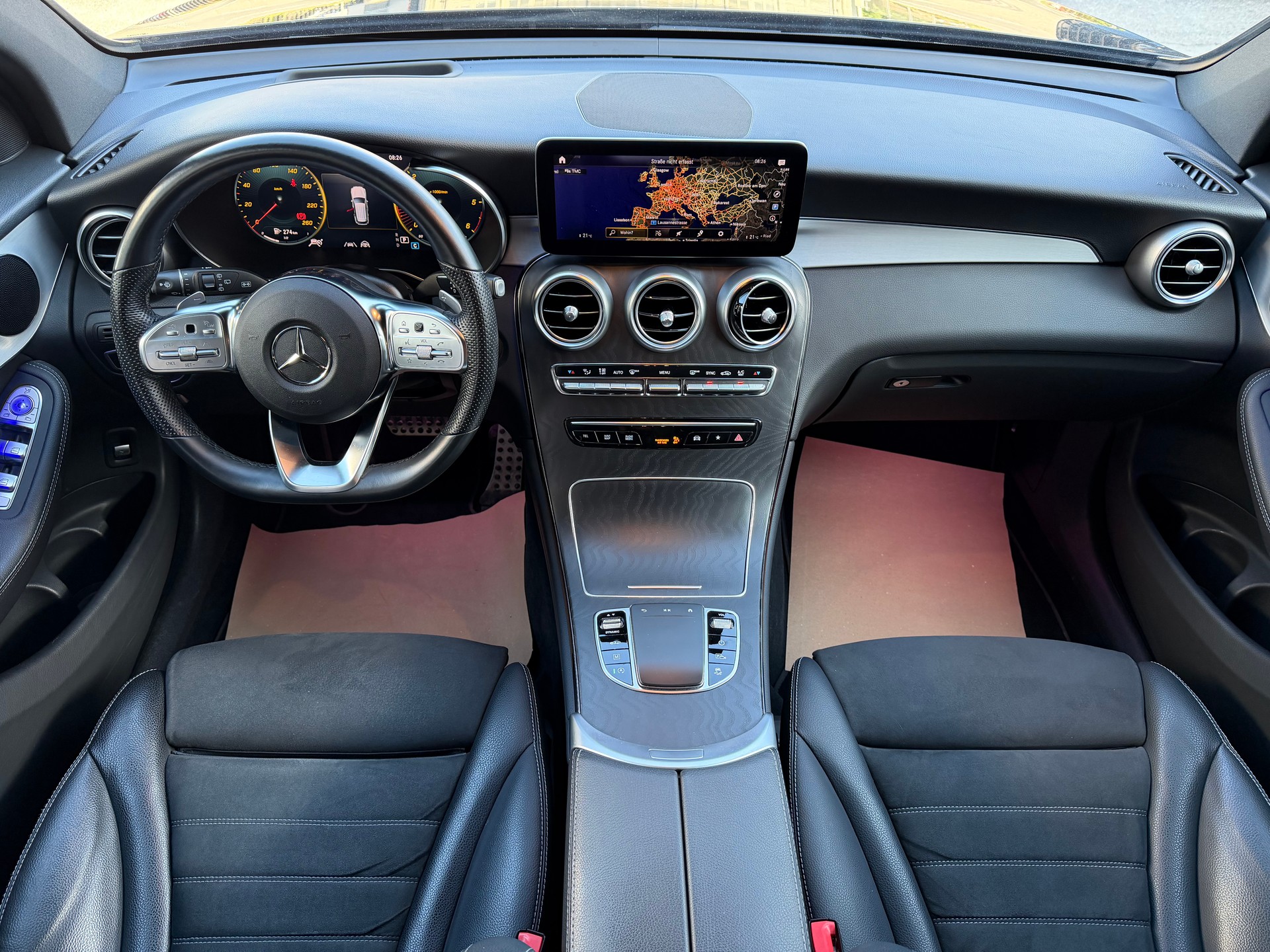 MERCEDES-BENZ GLC 300 d AMG Line 4Matic 9G-Tronic-image-10