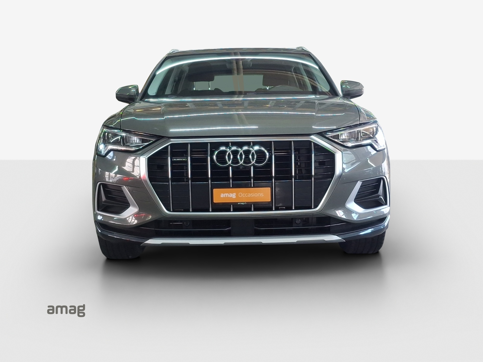 AUDI Q3 40 TFSI advanced quattro S-tronic-image-6
