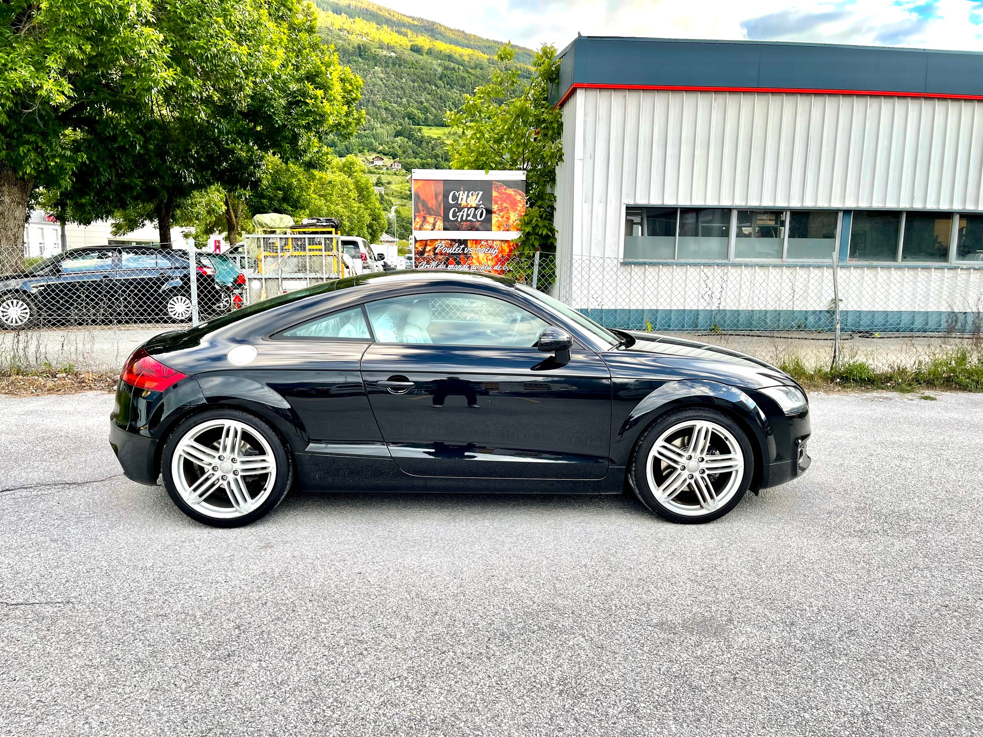 AUDI TT Coupé 2.0 TFSI quattro S-tronic-image-10
