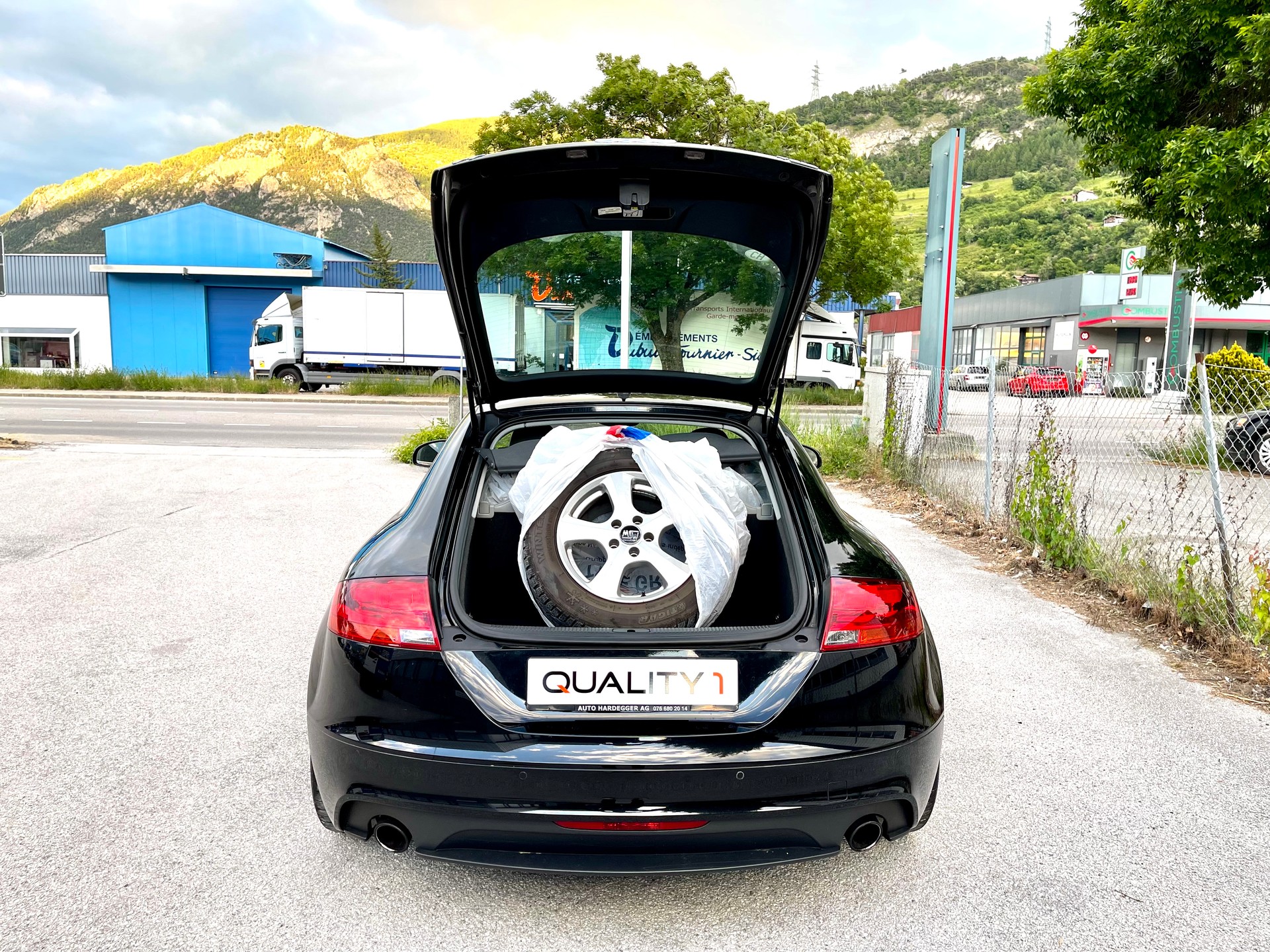 AUDI TT Coupé 2.0 TFSI quattro S-tronic-image-3