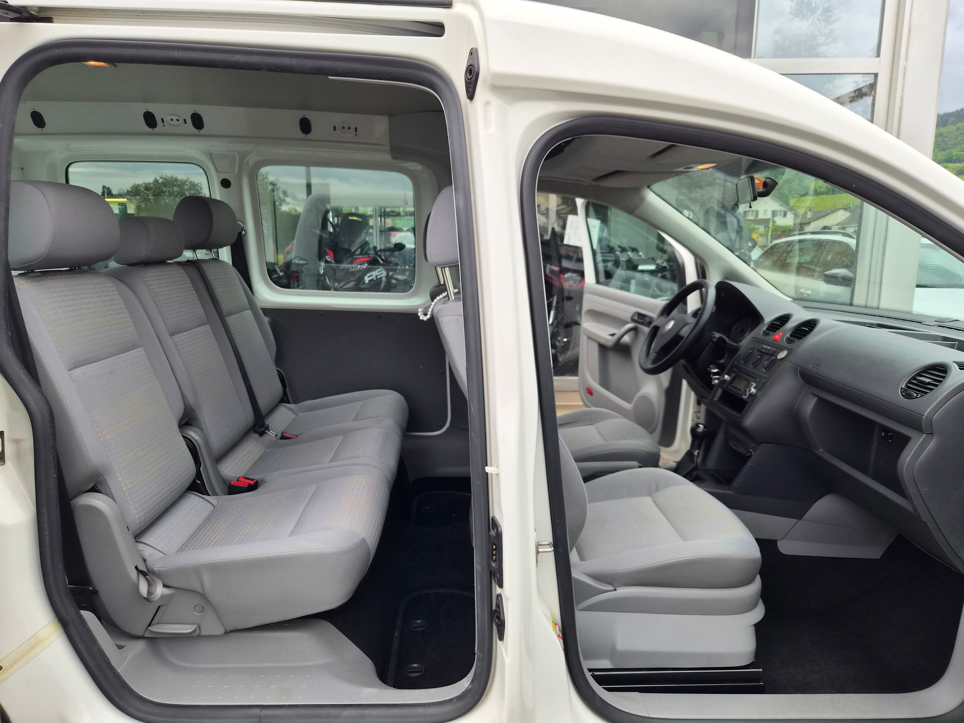 VW Caddy 2.0 EcoFuel-image-10