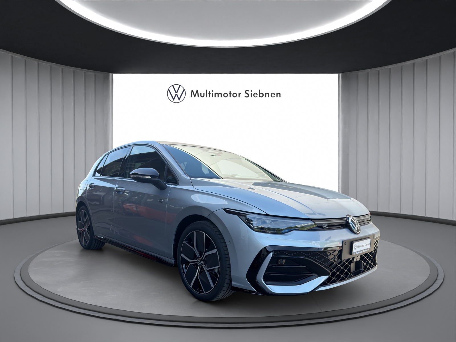 VW Golf 2.0 TSI R-Line DSG 4 Motion (Limousine) VW VW Golf 2.0 TSI R-Line DSG 4 Motion (Limousine)