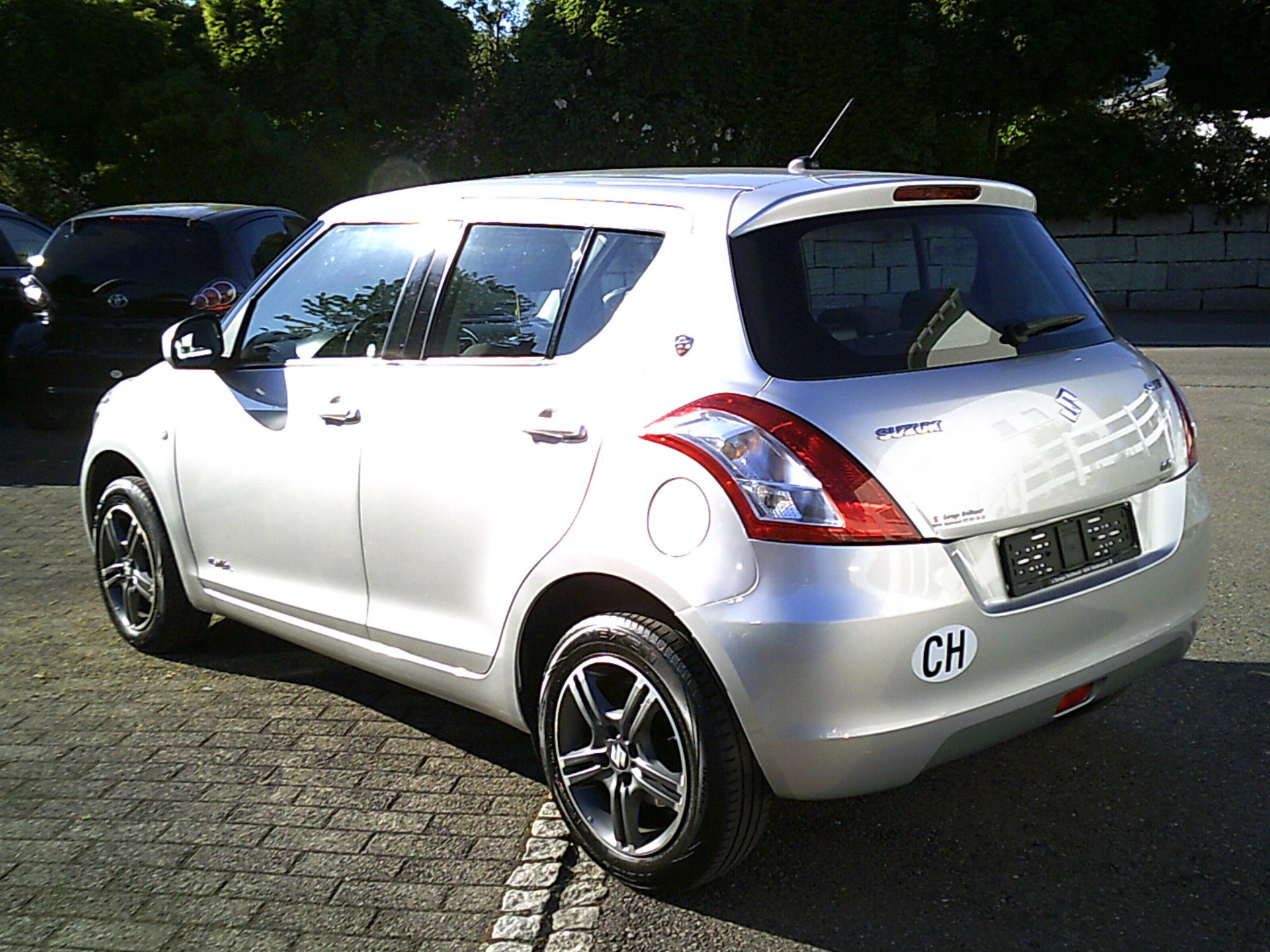 SUZUKI Swift 1.2i 16V PizSulai 4x4-image-2