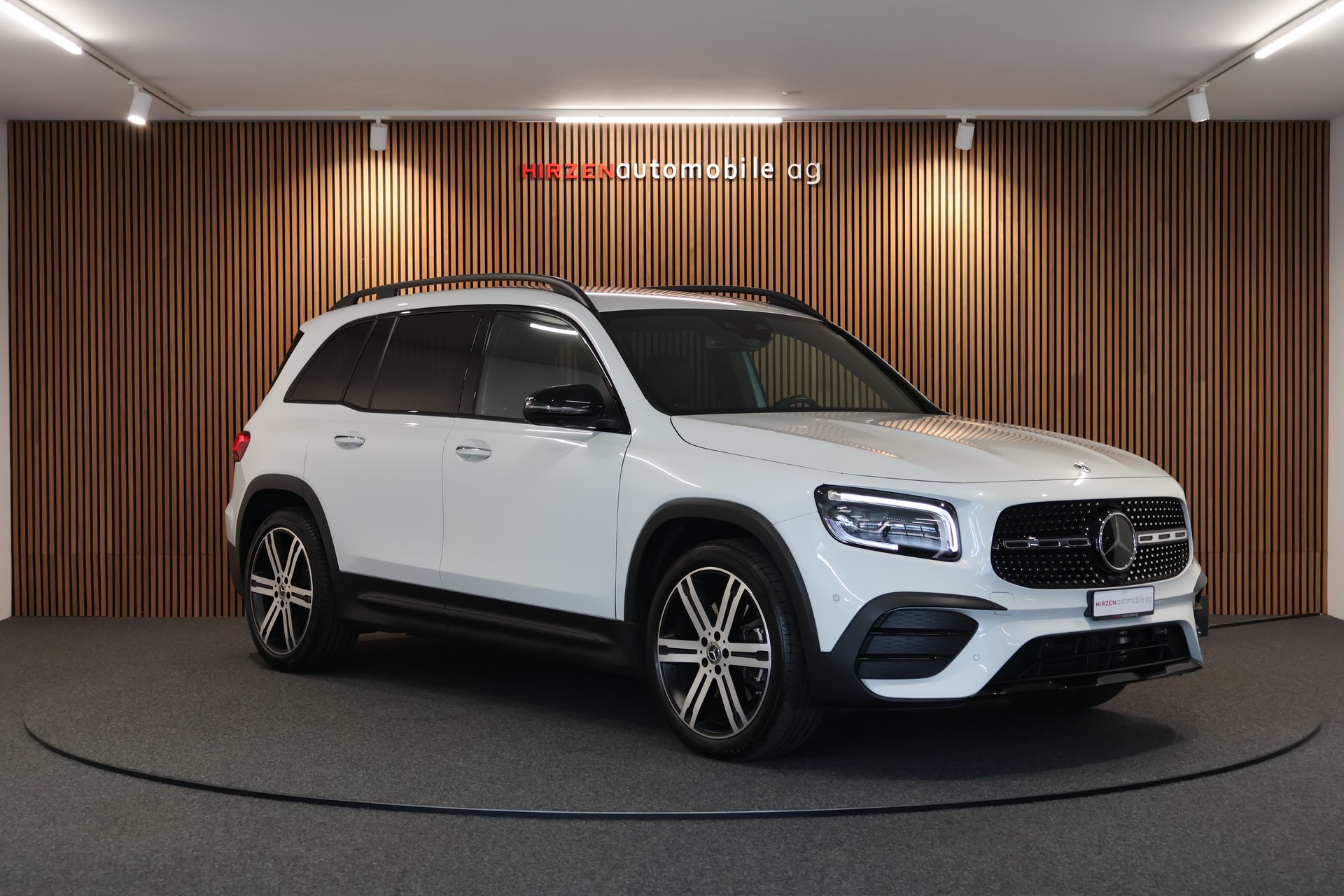 MERCEDES-BENZ GLB 220 d 4Matic AMG Line 8G-Tronic-image-6