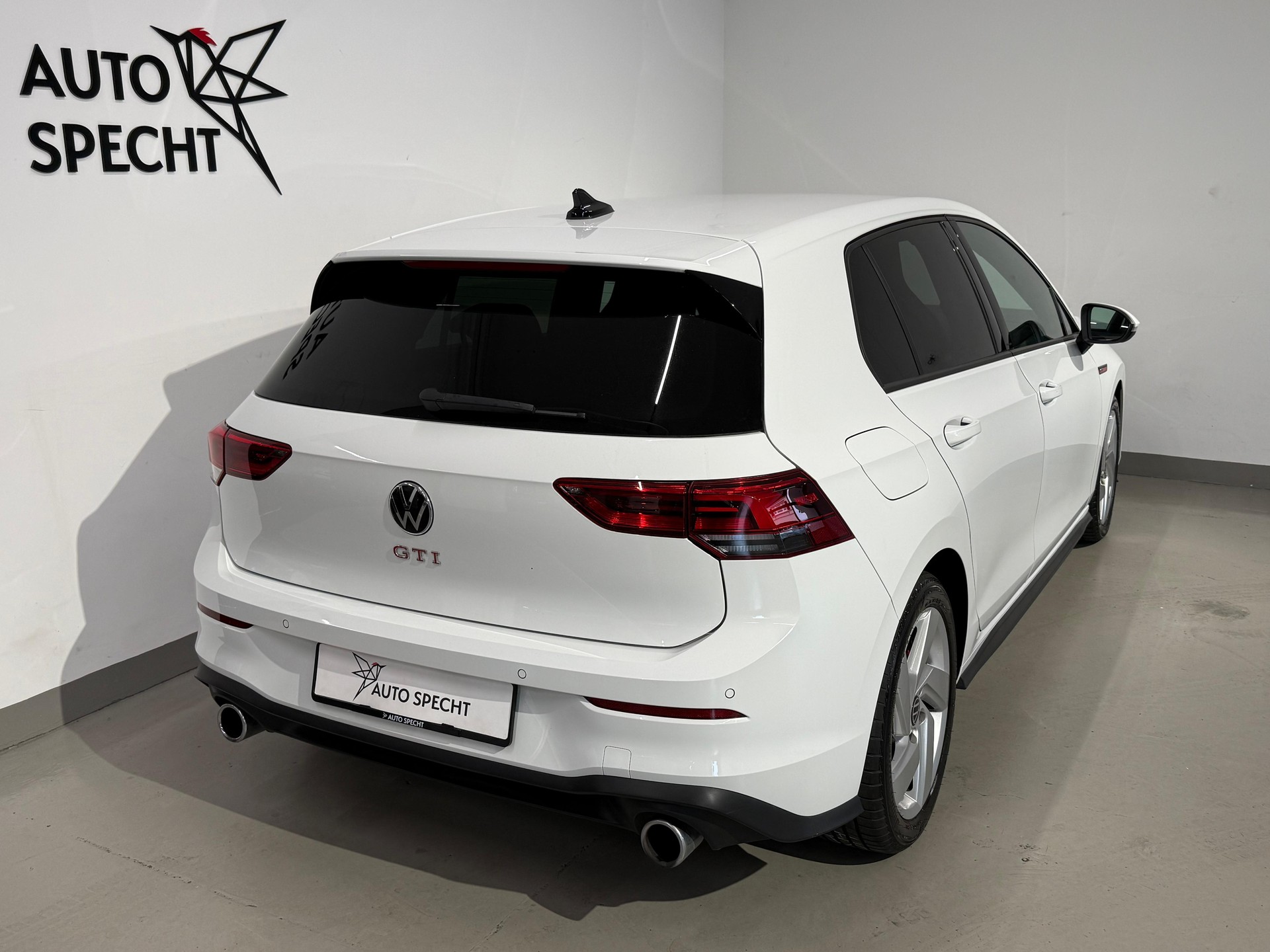 VW Golf 2.0 TSI GTI DSG-image-4